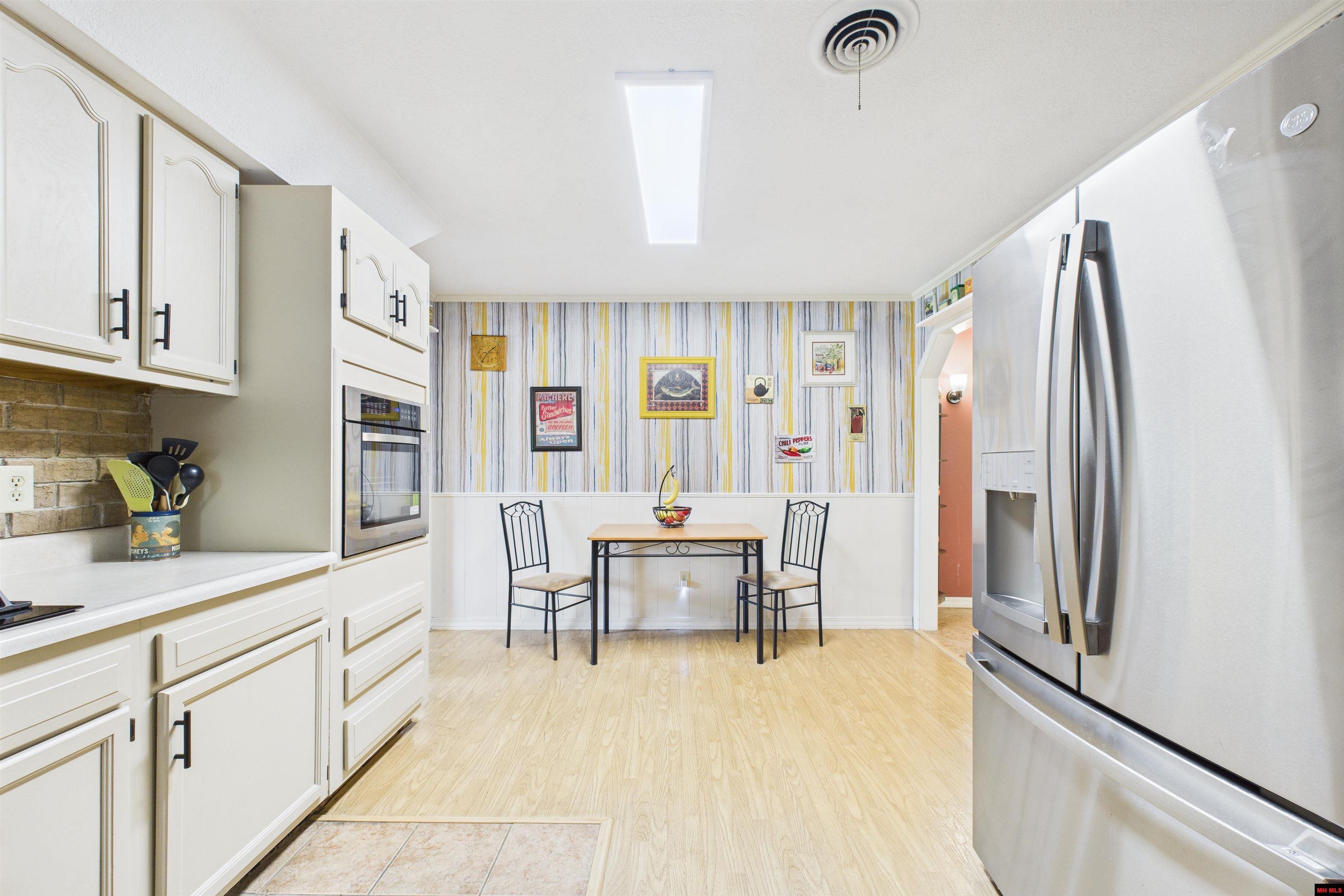 611 N COLLEGE STREET Mountain Home, AR 72653