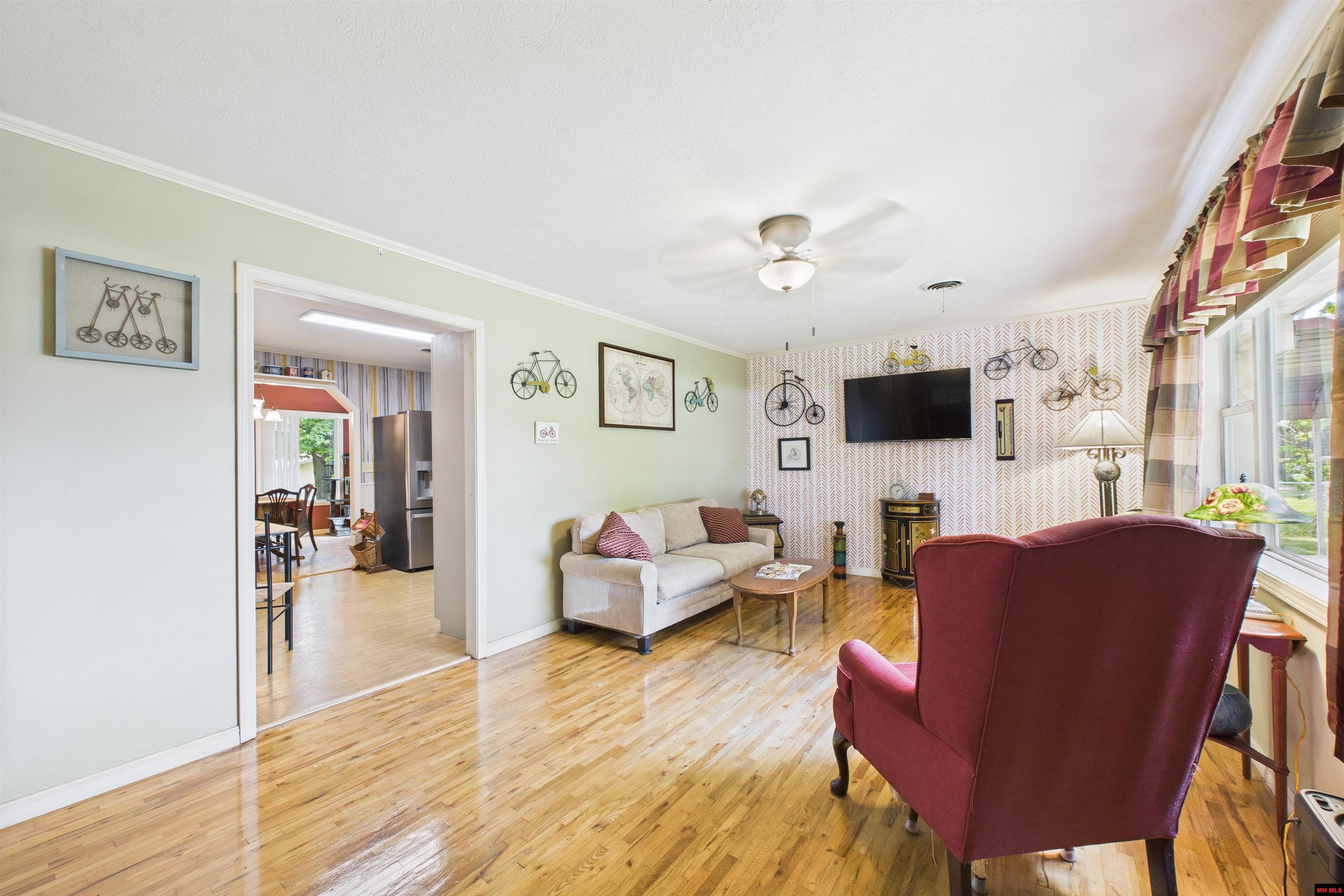 611 N COLLEGE STREET Mountain Home, AR 72653