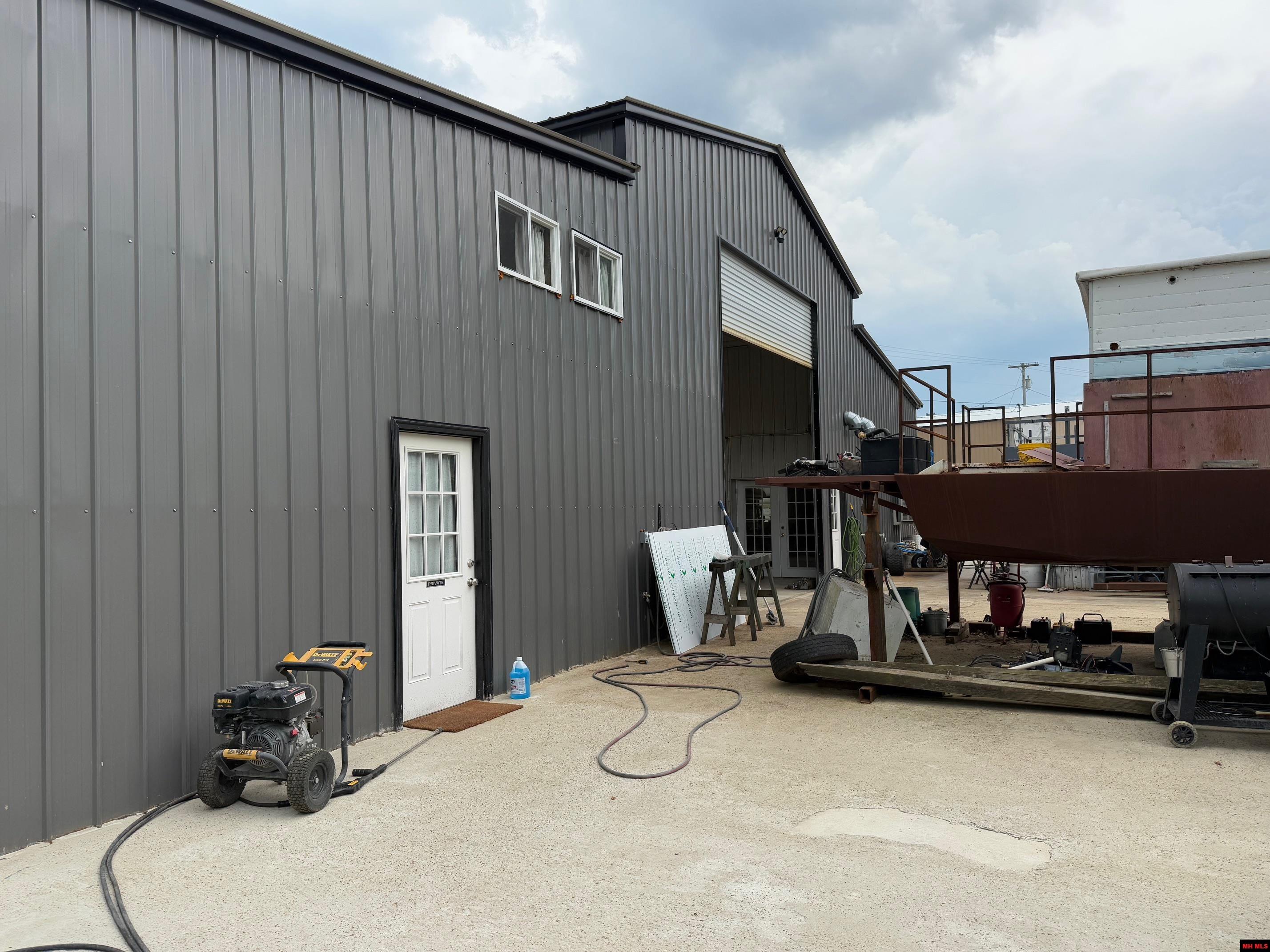 2052 CENTRAL BOULEVARD Bull Shoals, AR