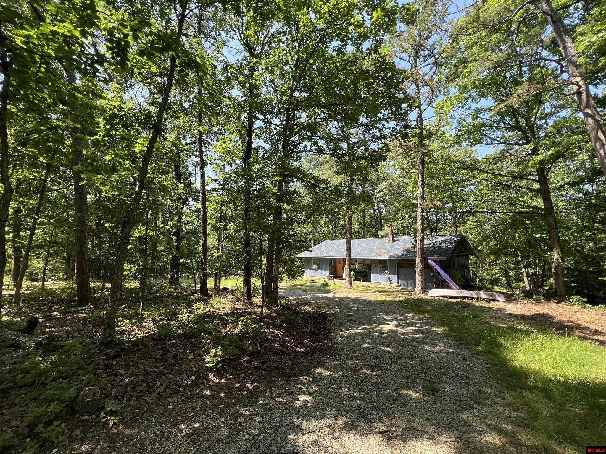 9857 N HWY 14 NORTH Yellville, AR 72687