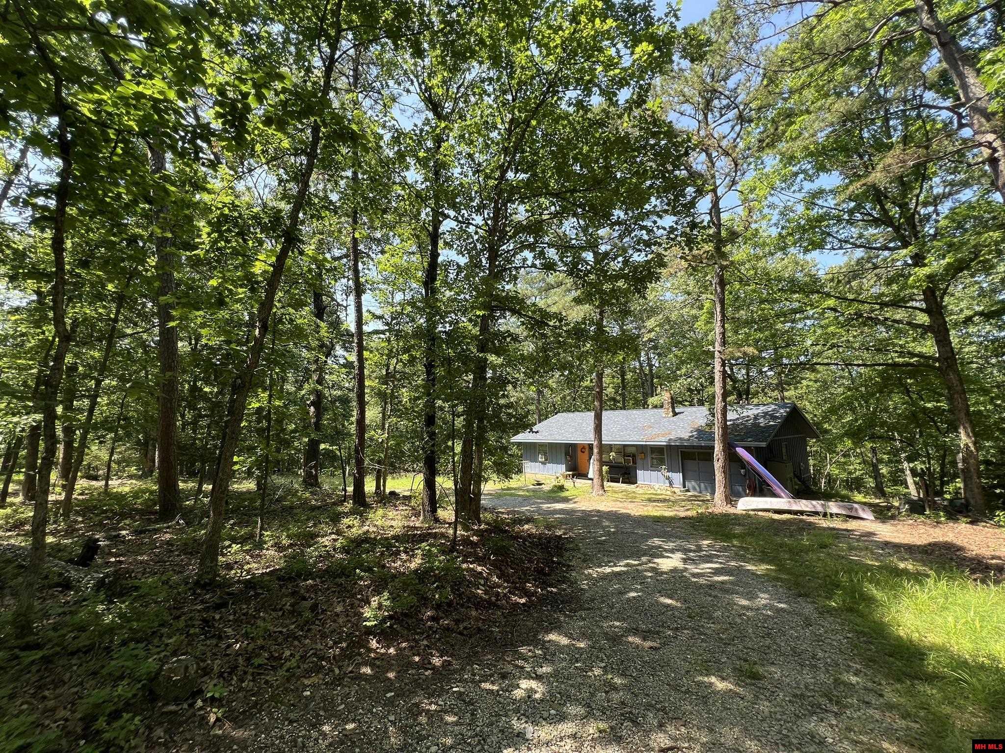 9857 N HWY 14 NORTH Yellville, AR 72687