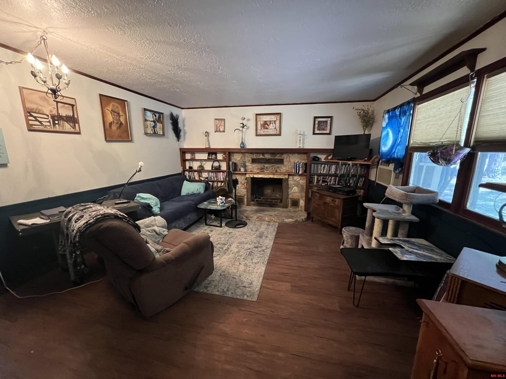 9857 N HWY 14 NORTH Yellville, AR 72687