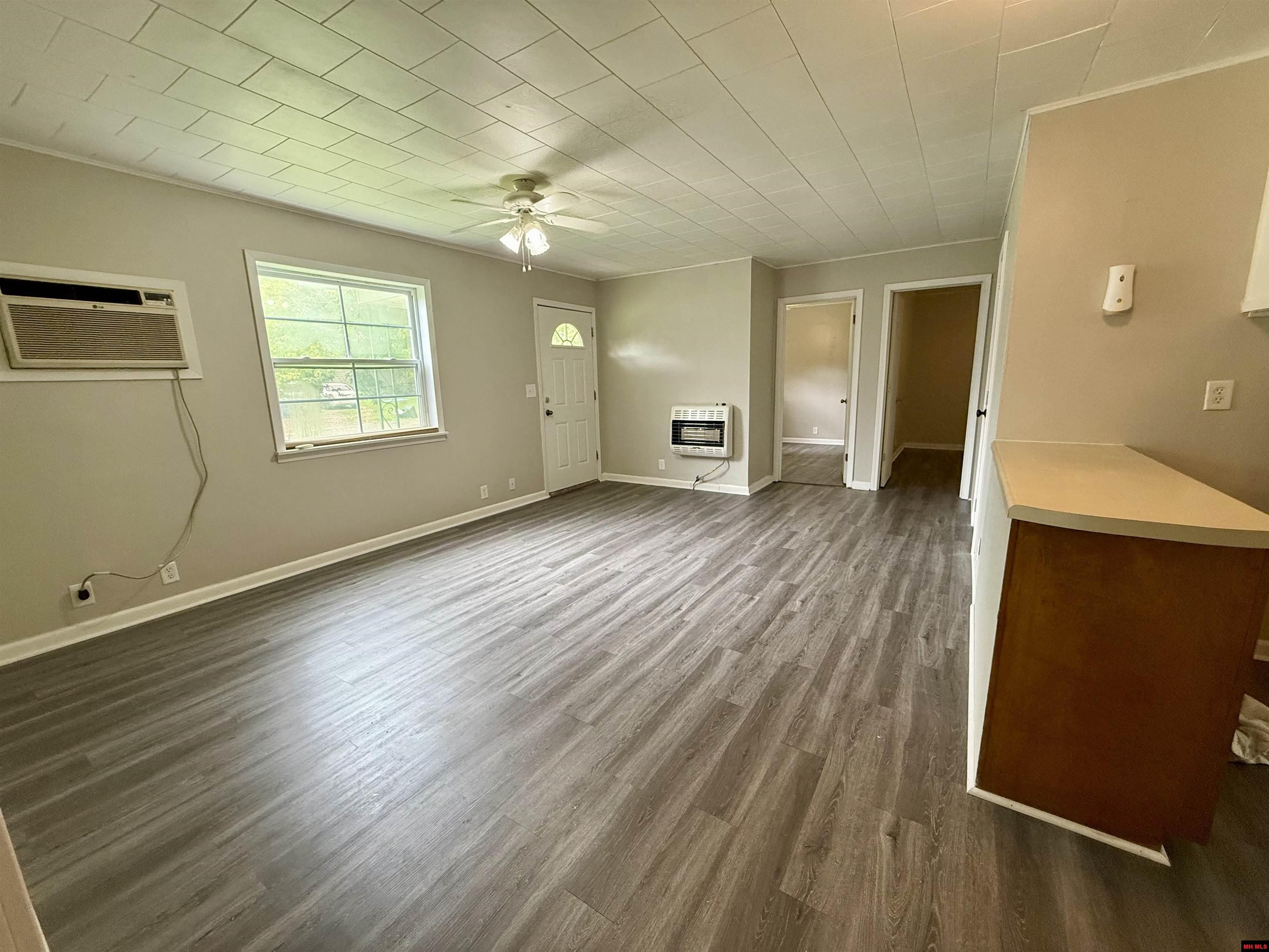 131 N PINE STREET Salem, AR