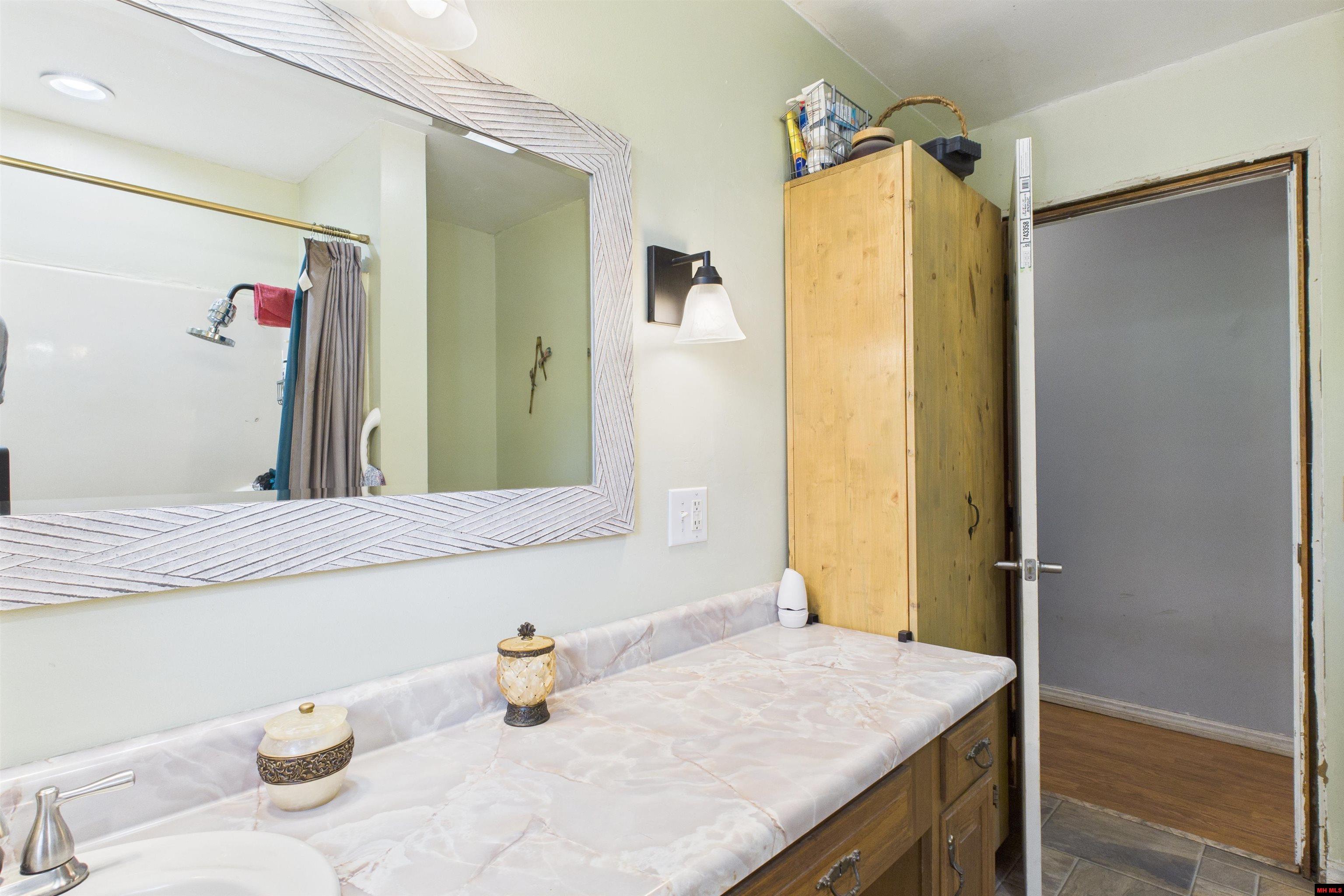 142 WALNUT CIRCLE Yellville, AR