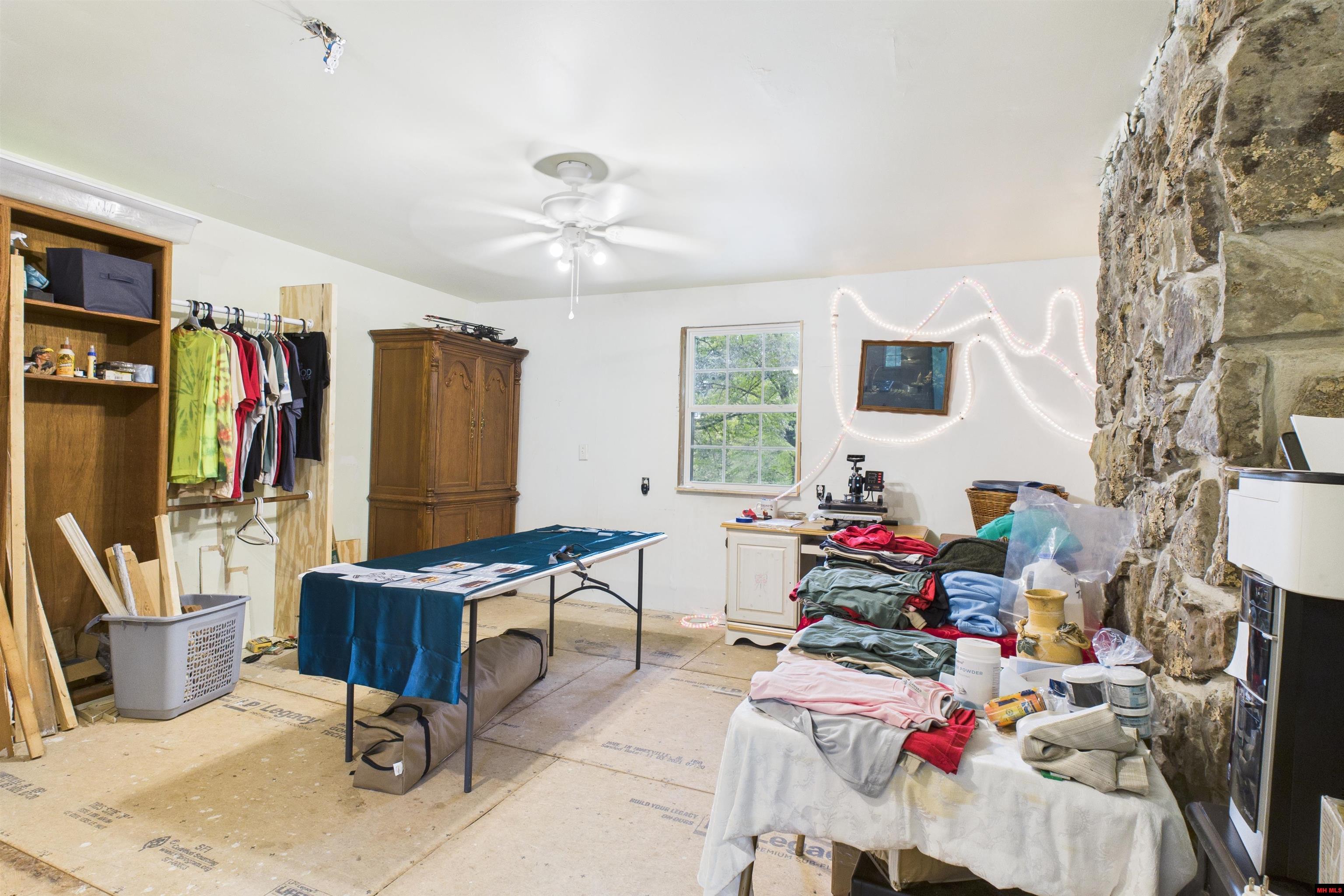 142 WALNUT CIRCLE Yellville, AR