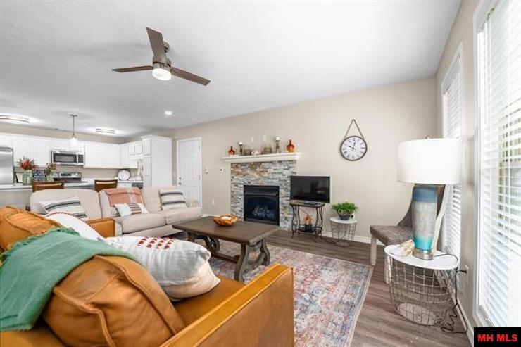 2007 Silver Bay Court