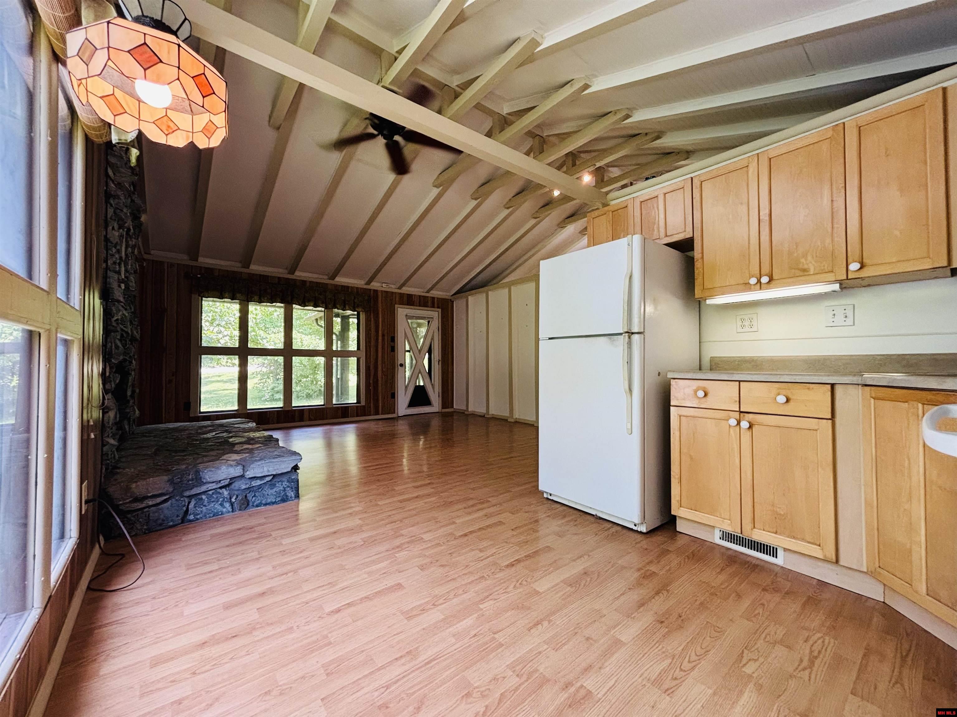 272 BENT OAK LANE Midway, AR