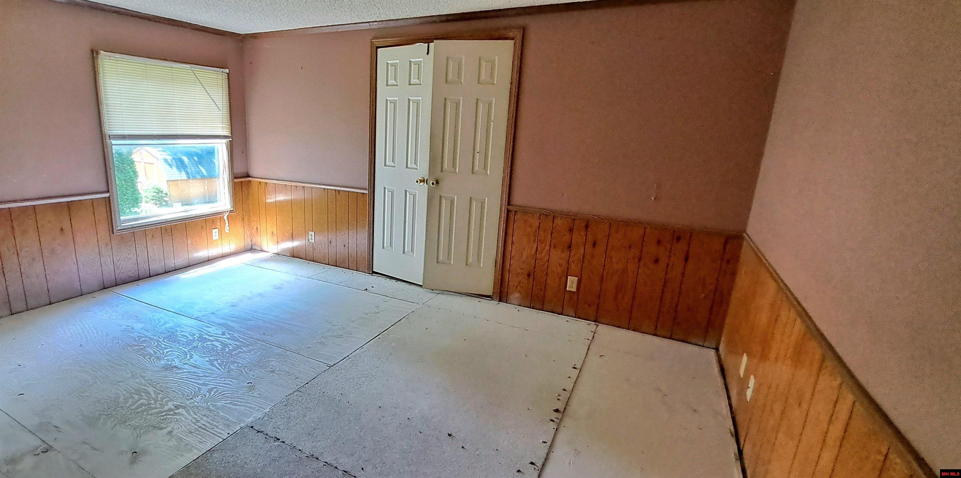 1326 E 9TH STREET Mountain Home, AR
