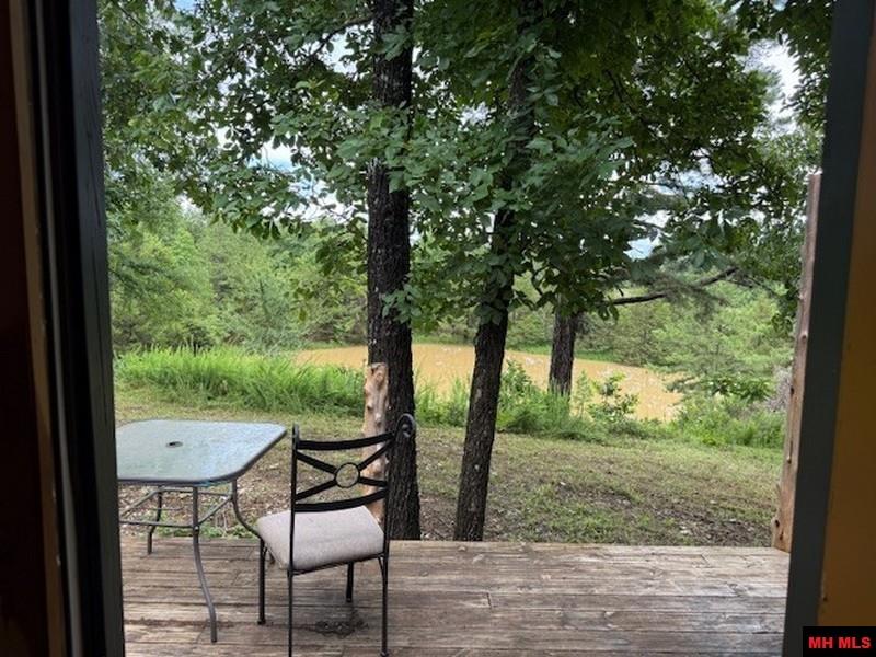 1674 ECHOWOOD CIRCLE Viola, AR 72583