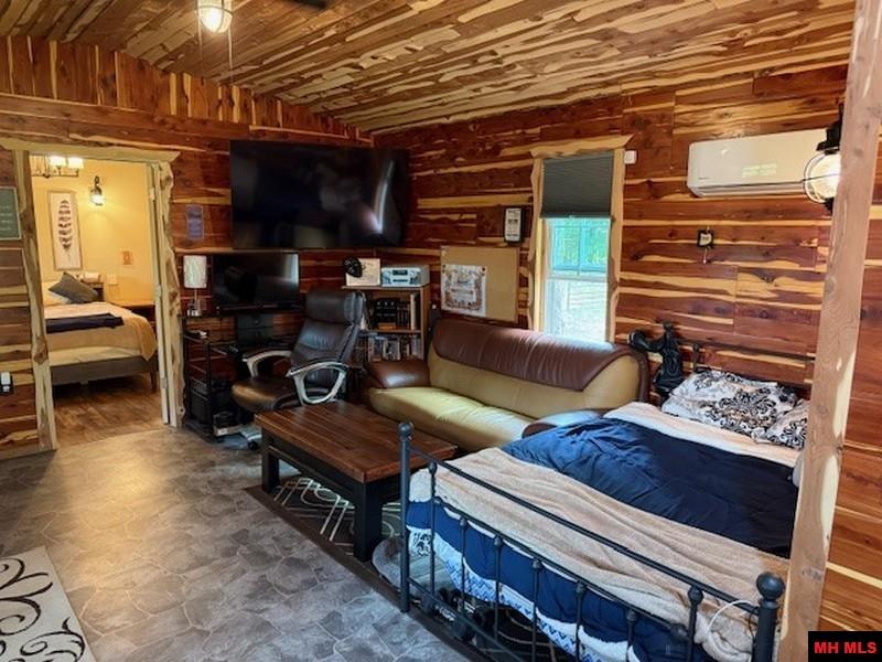 1674 ECHOWOOD CIRCLE Viola, AR 72583