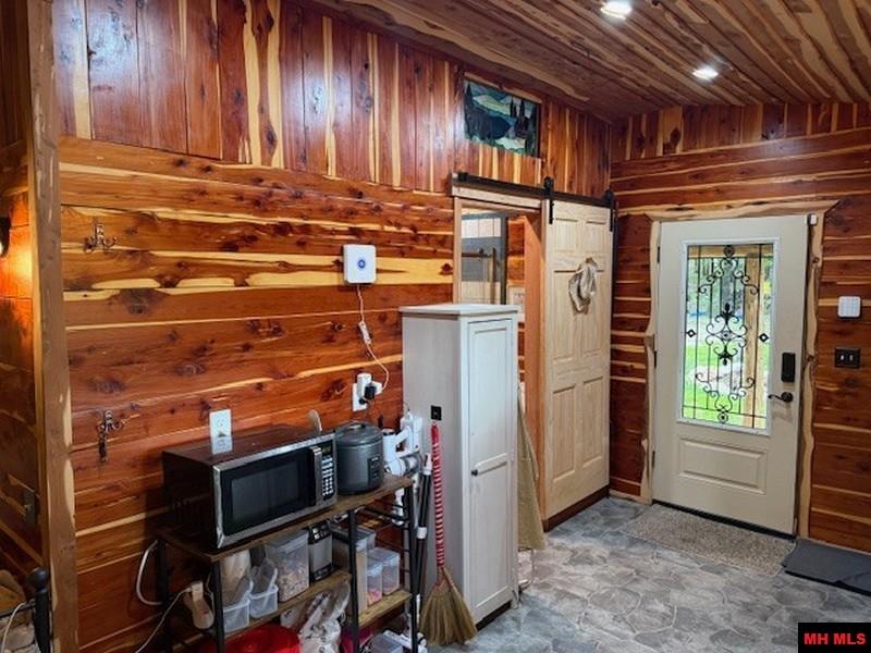 1674 ECHOWOOD CIRCLE Viola, AR 72583