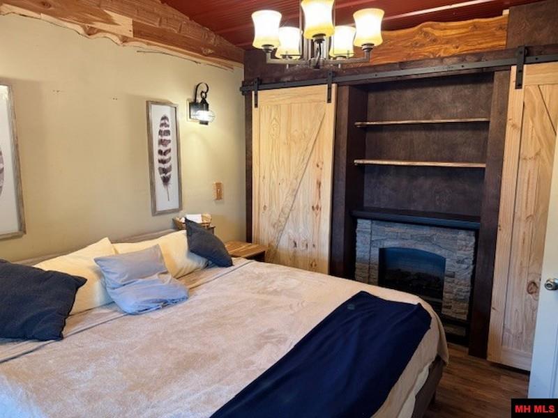 1674 ECHOWOOD CIRCLE Viola, AR 72583