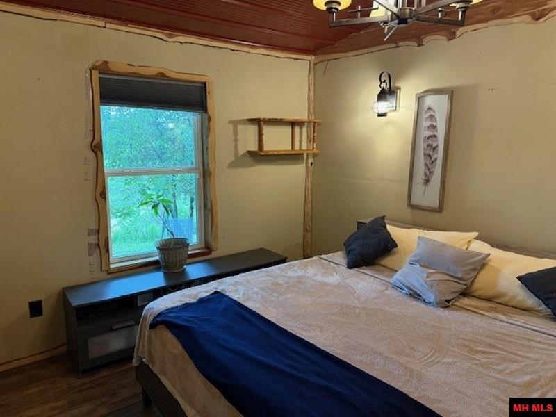 1674 ECHOWOOD CIRCLE Viola, AR 72583