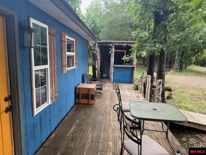 1674 ECHOWOOD CIRCLE Viola, AR 72583