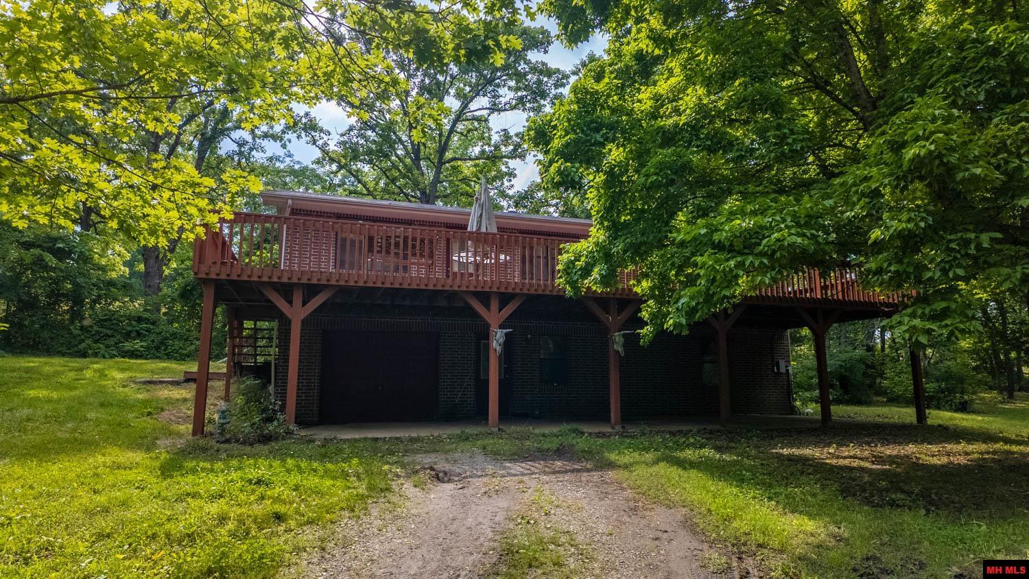 2048 CR 27 Mountain Home, AR 72653
