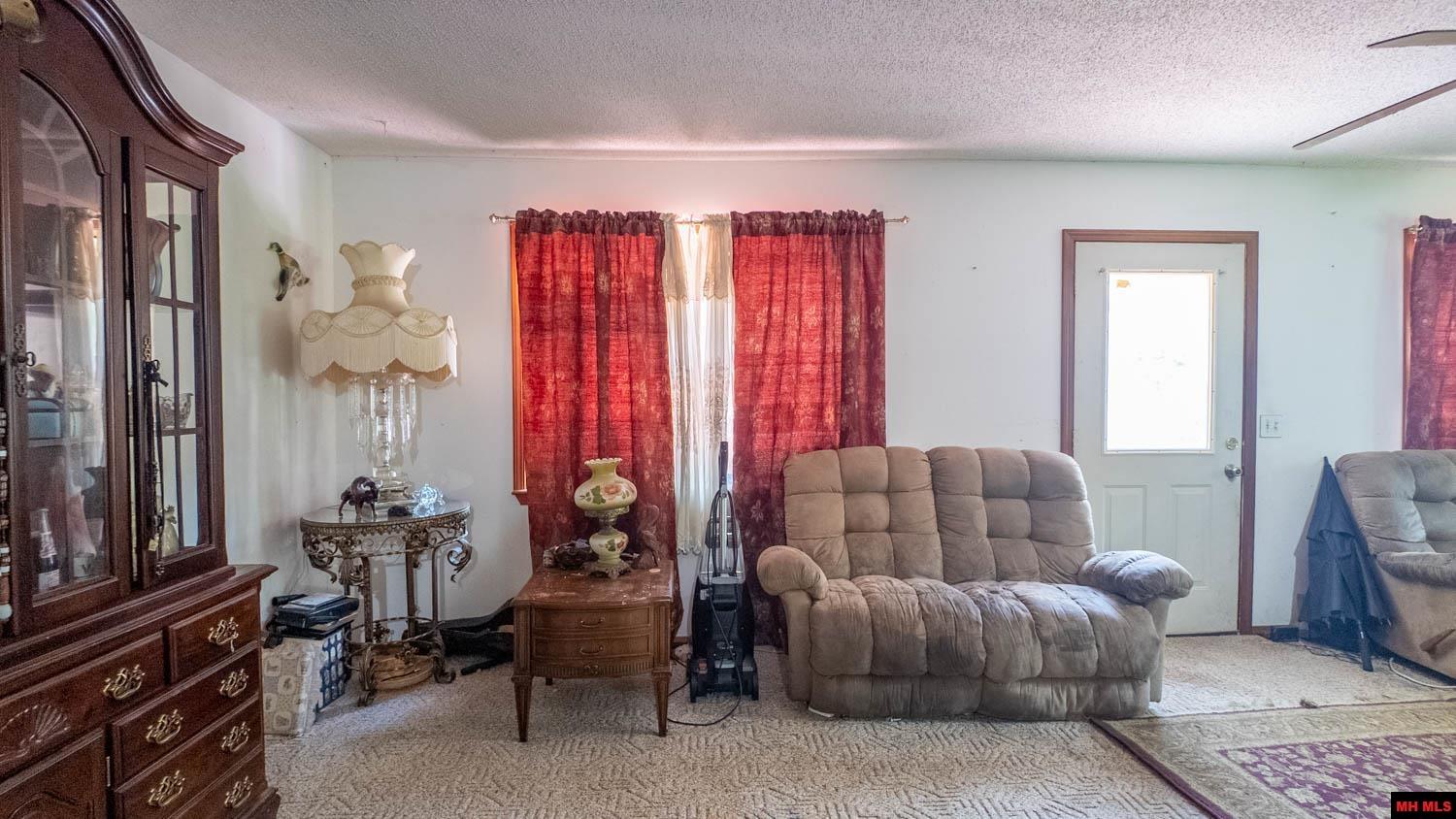 2048 CR 27 Mountain Home, AR 72653