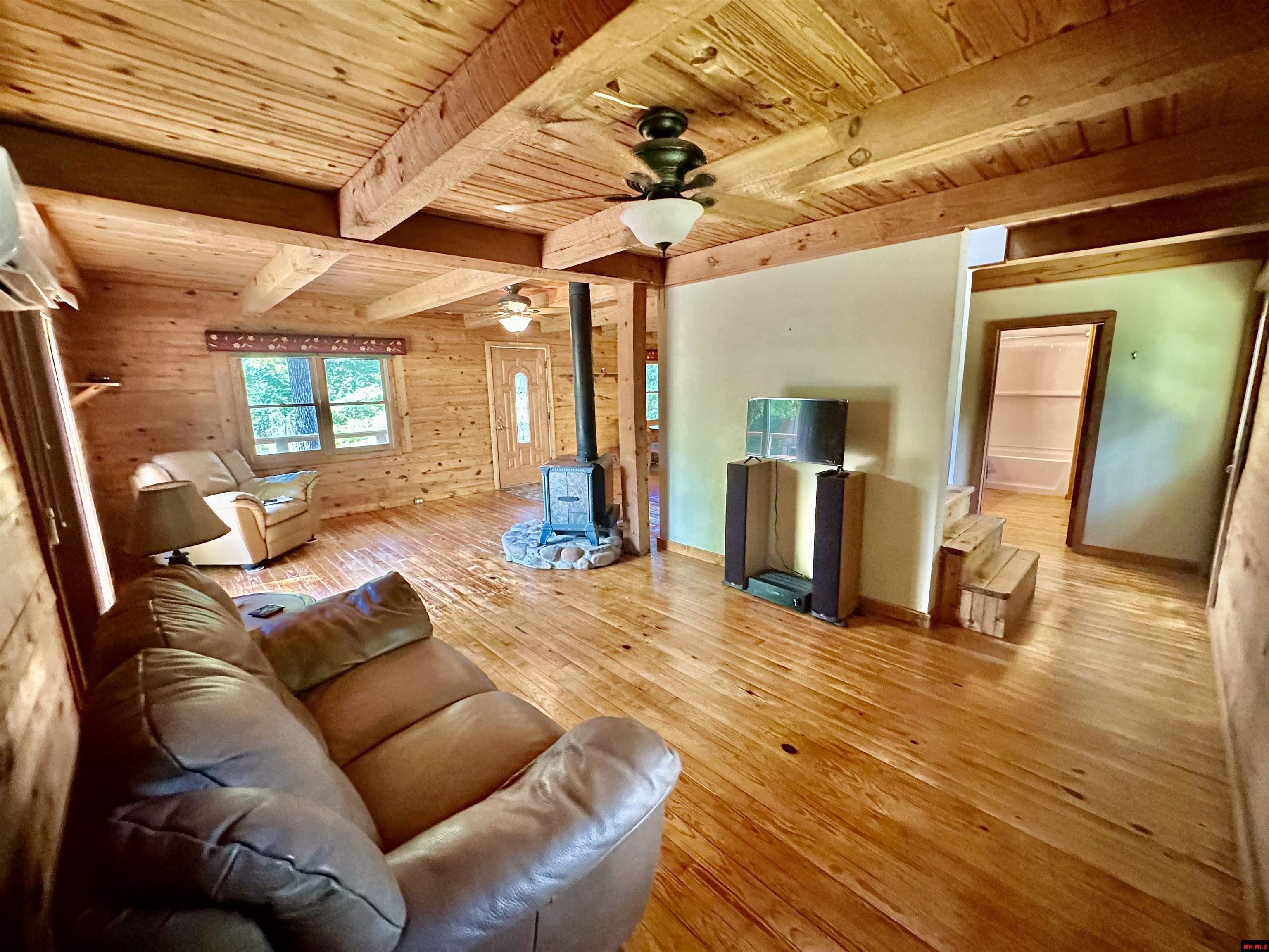 1637 HWY 178 WEST Midway, AR 72651