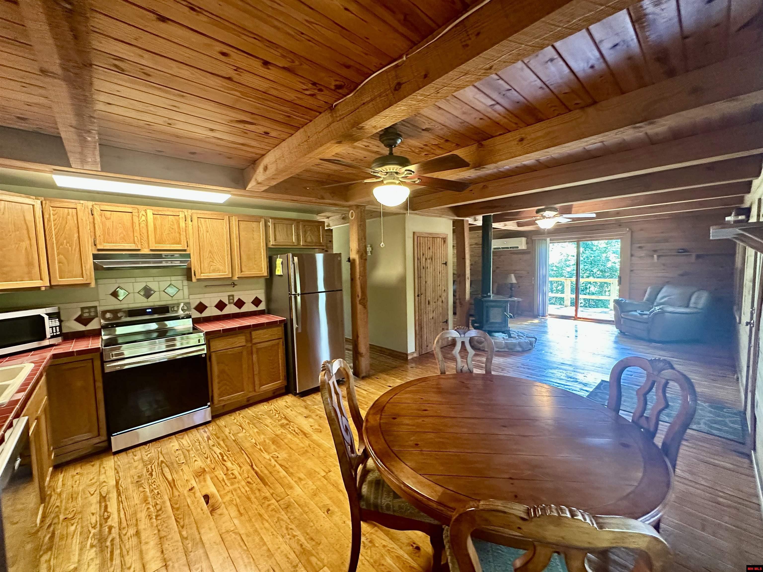 1637 HWY 178 WEST Midway, AR 72651