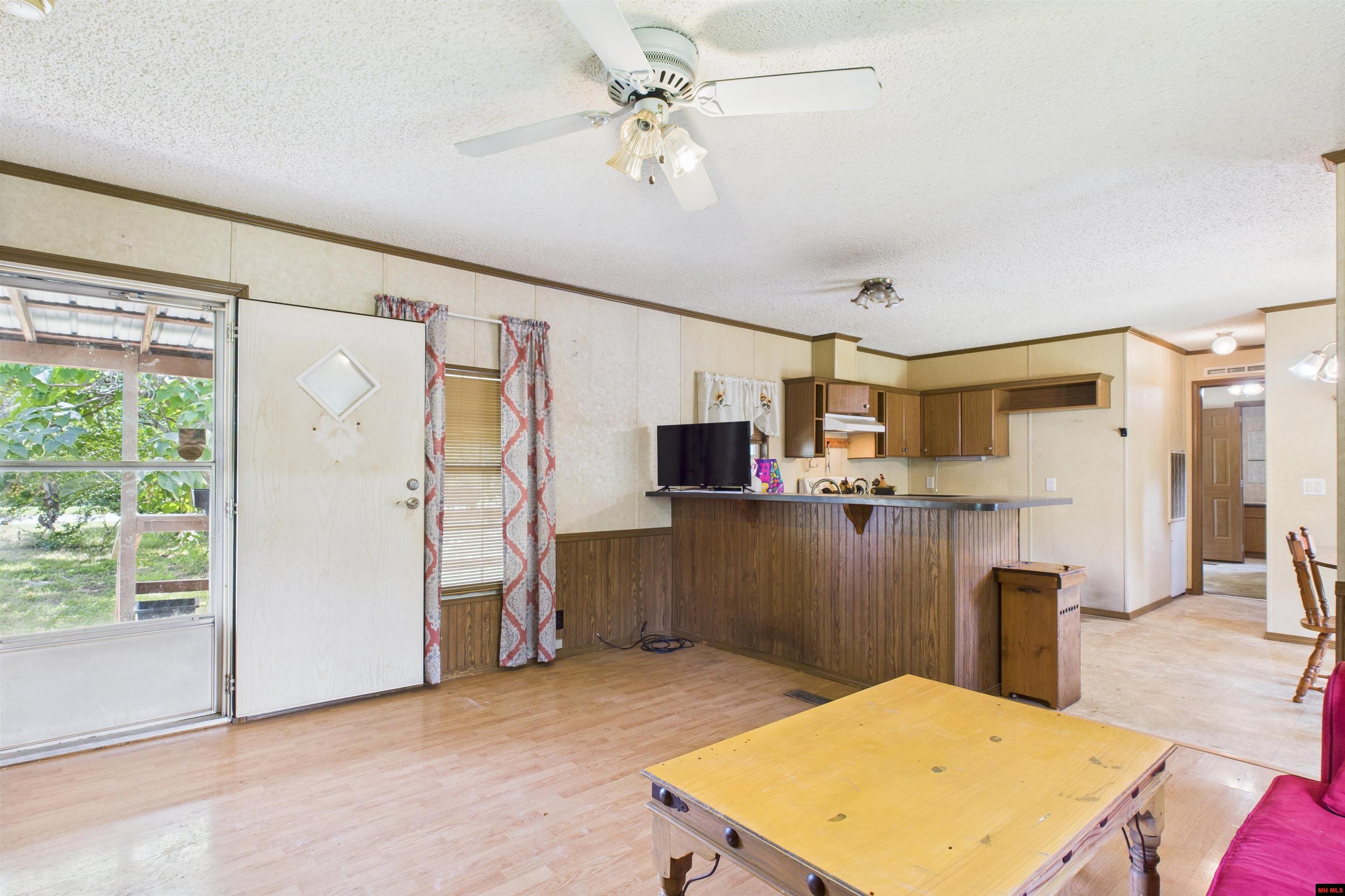 277 CHEROKEE RIDGE LANE Yellville, AR