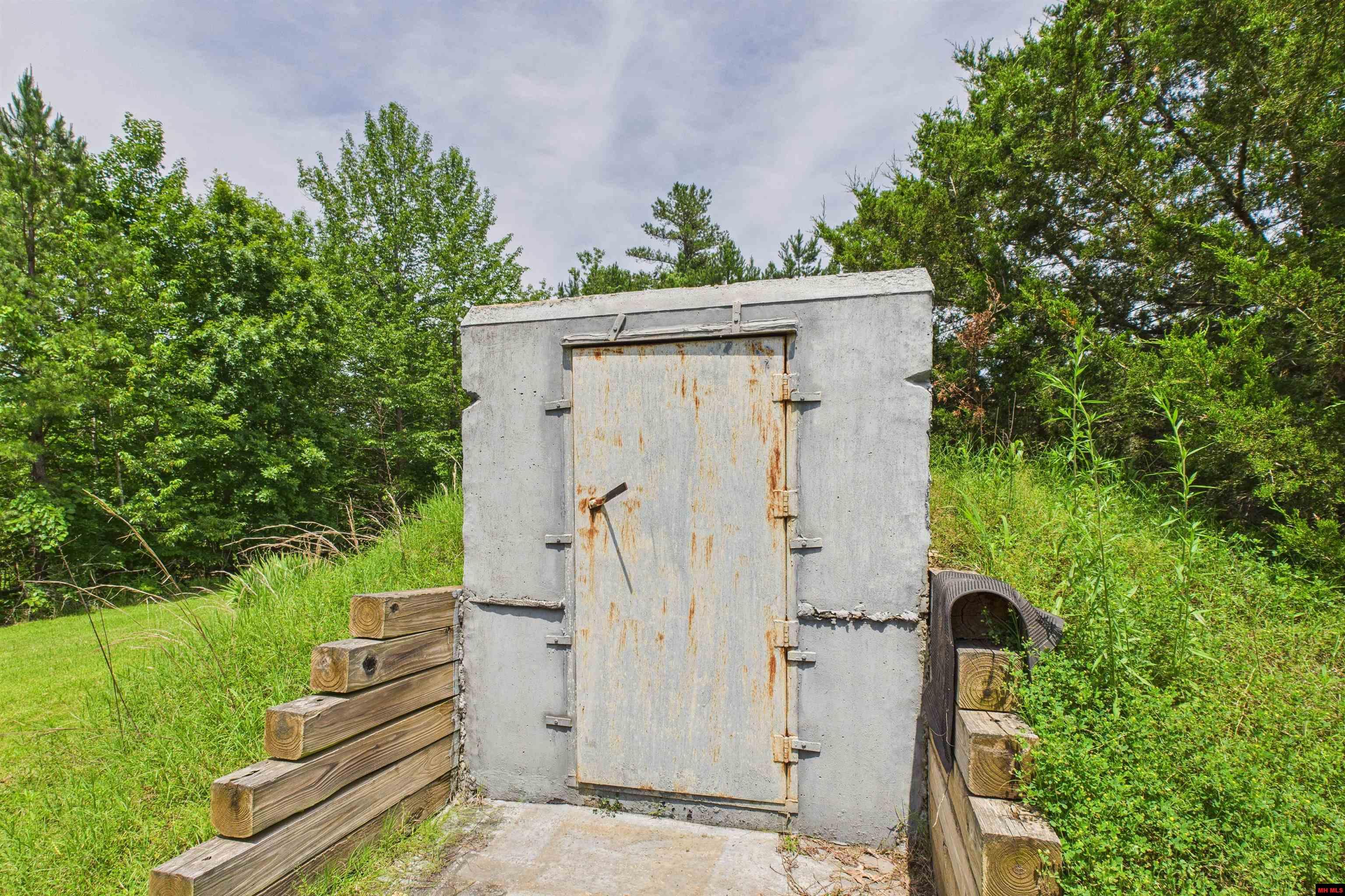 277 CHEROKEE RIDGE LANE Yellville, AR