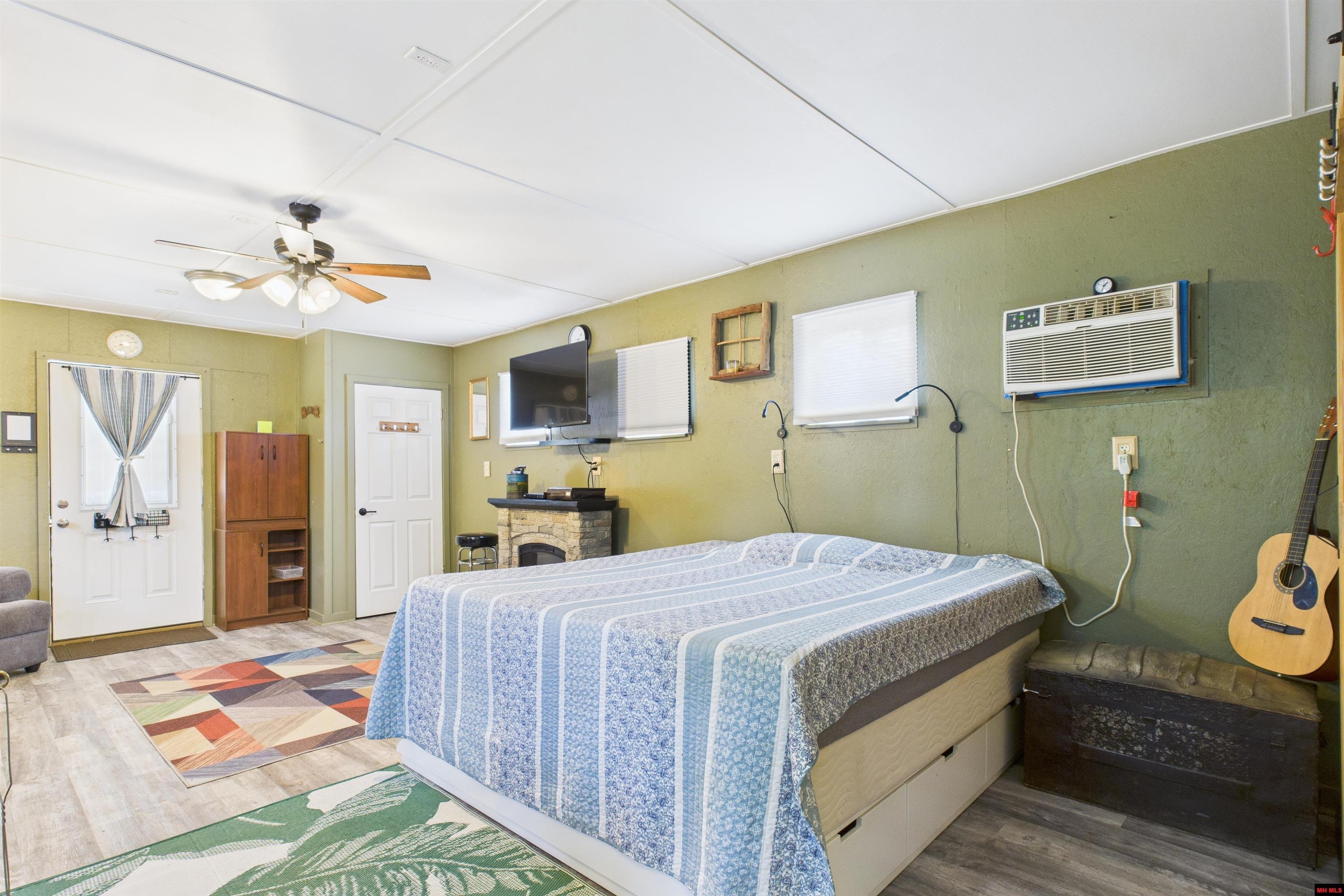 277 CHEROKEE RIDGE LANE Yellville, AR