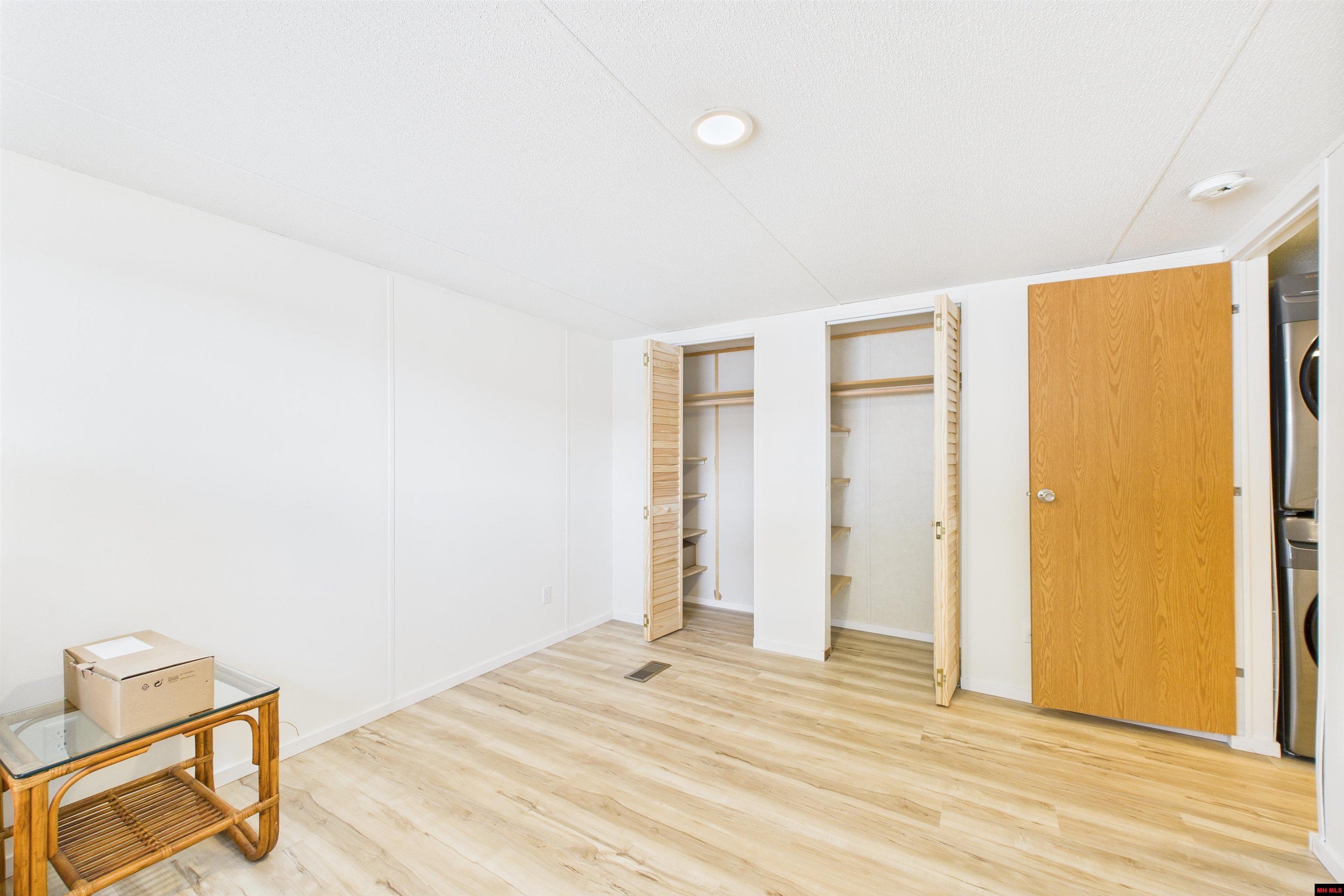 2111 WEST ROAD Mountain Home, AR