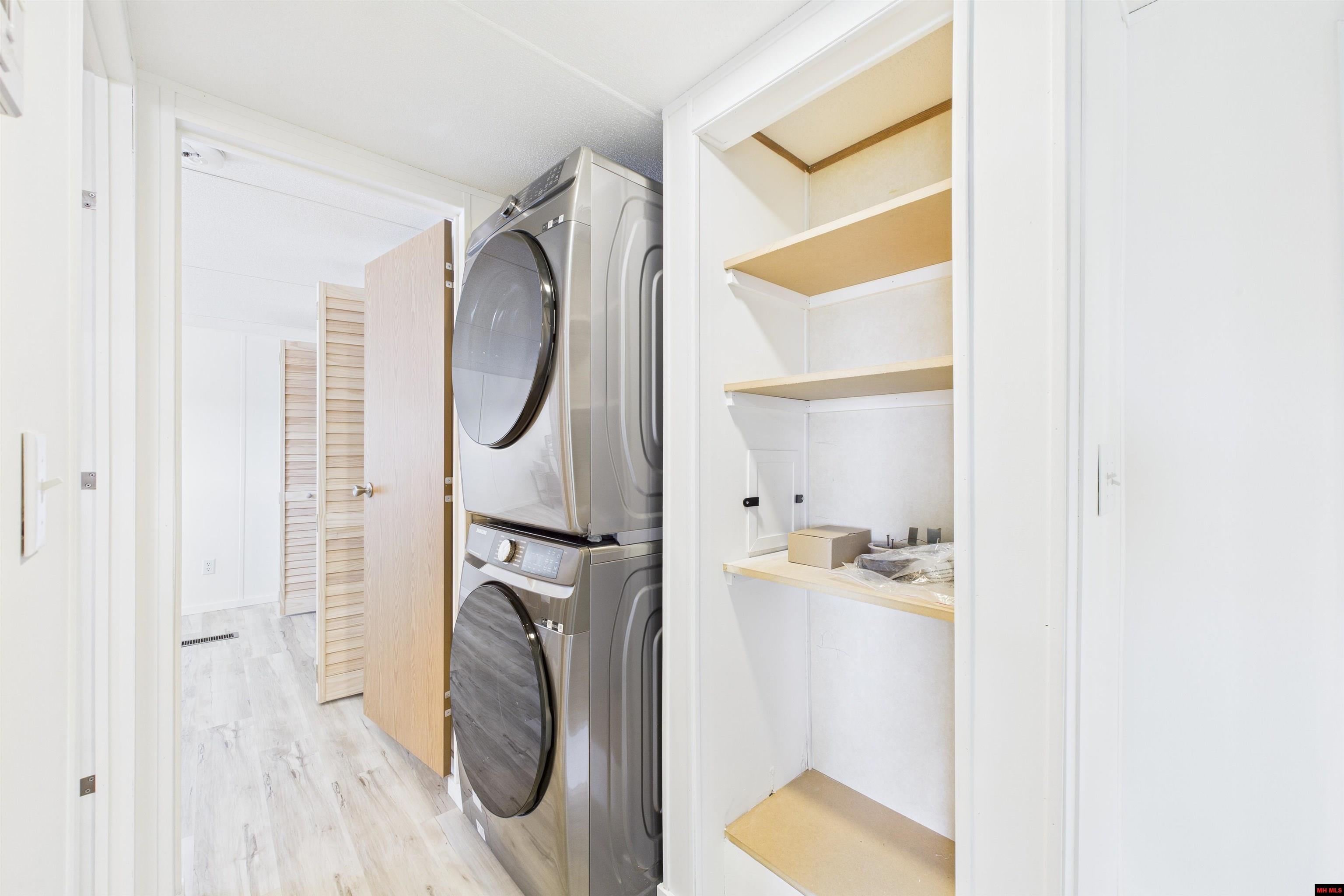 2111 WEST ROAD Mountain Home, AR