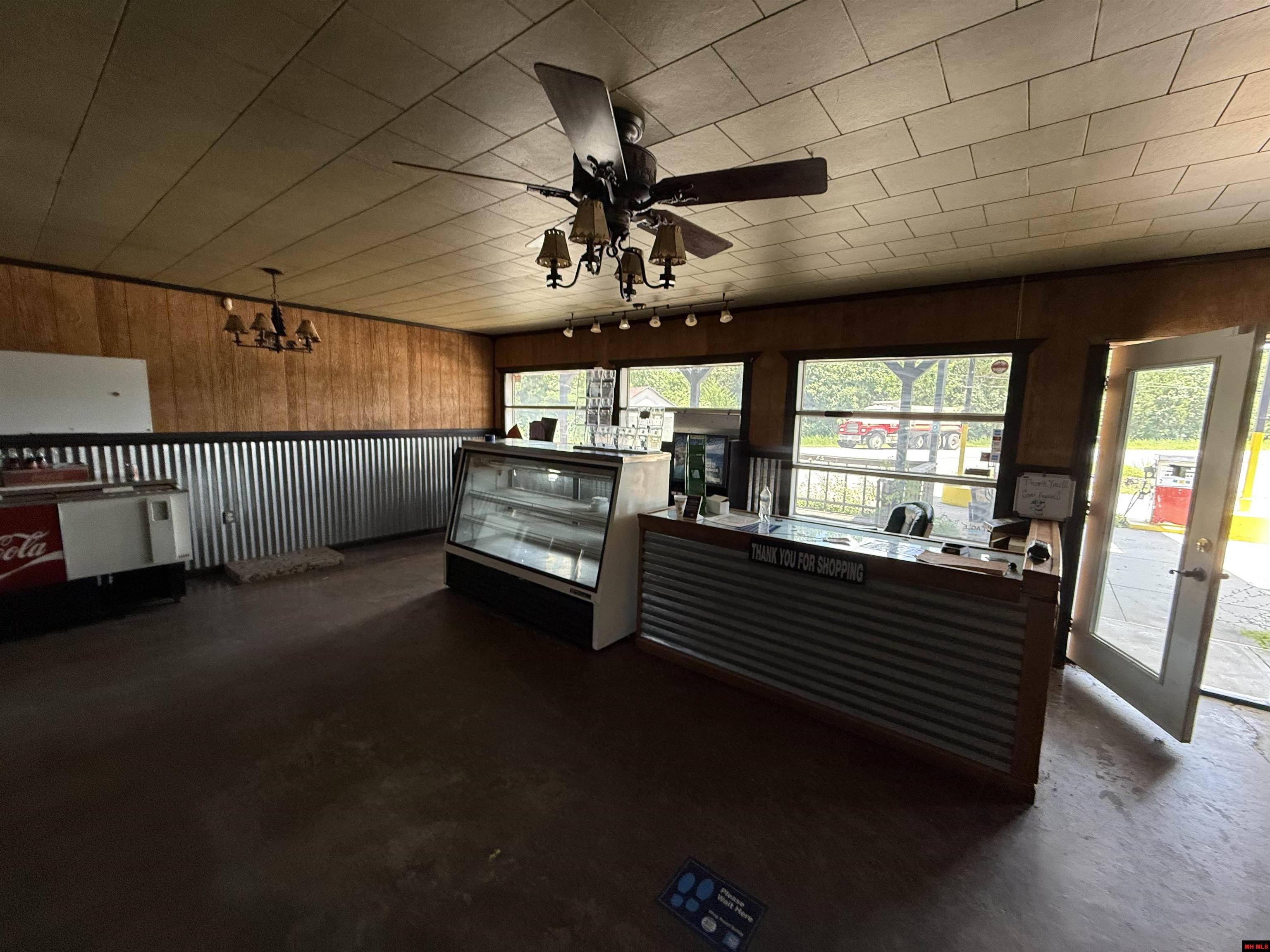 6861 HWY 201 SOUTH Mountain Home, AR