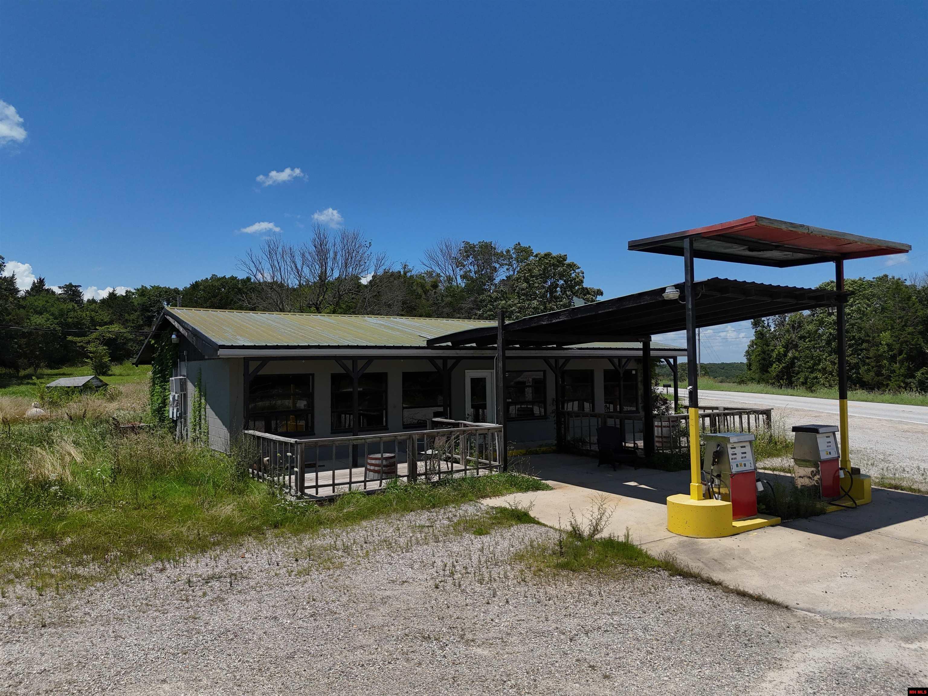 6861 HWY 201 SOUTH Mountain Home, AR