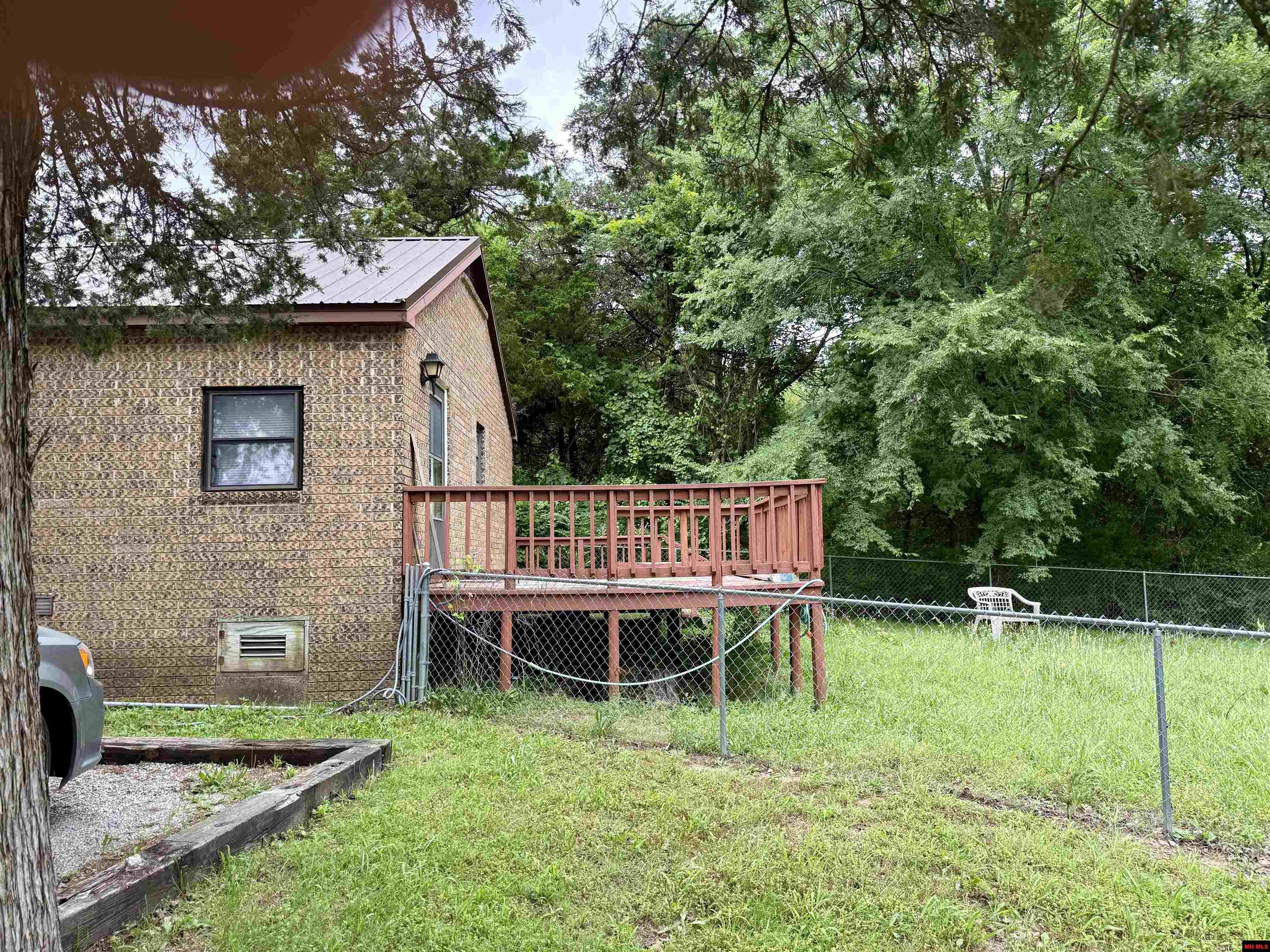 1277 N HWY 178 Flippin, AR 72634