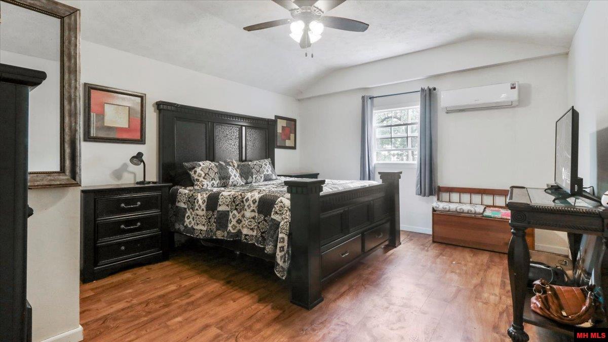 261 LAZY ACRES ROAD Protem, MO