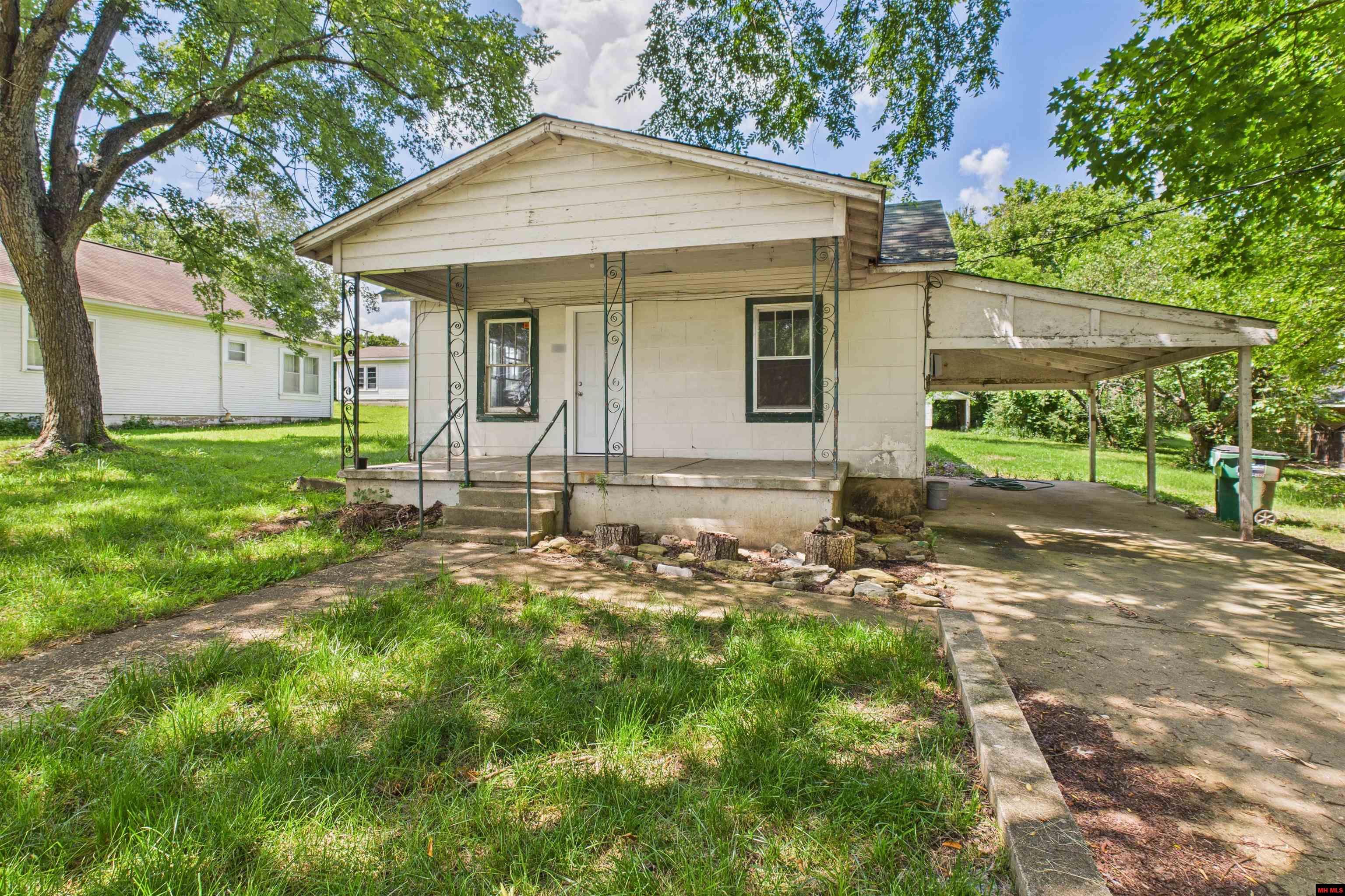 403 GIRARD STREET Flippin, AR