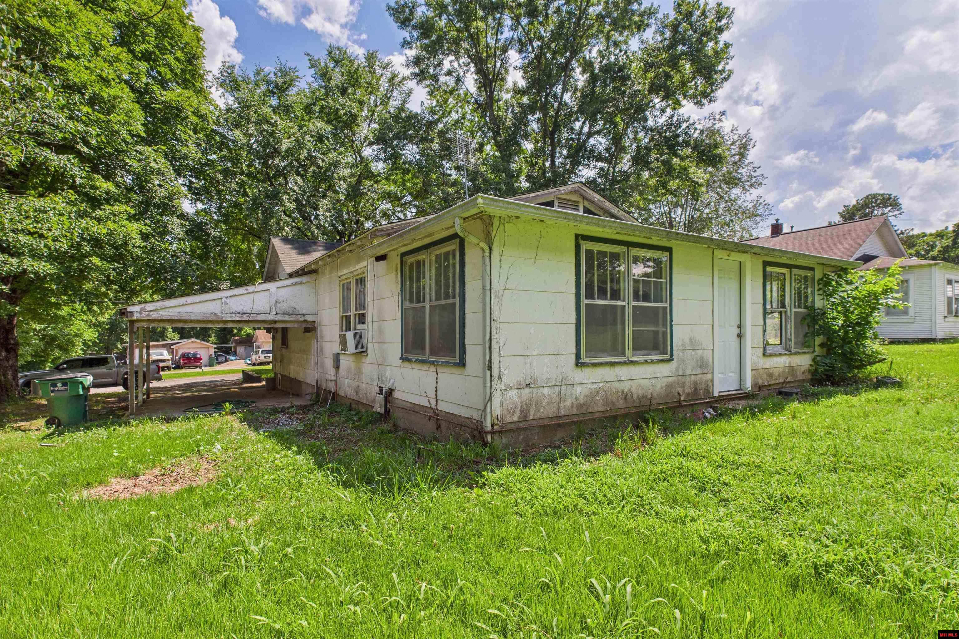 403 GIRARD STREET Flippin, AR