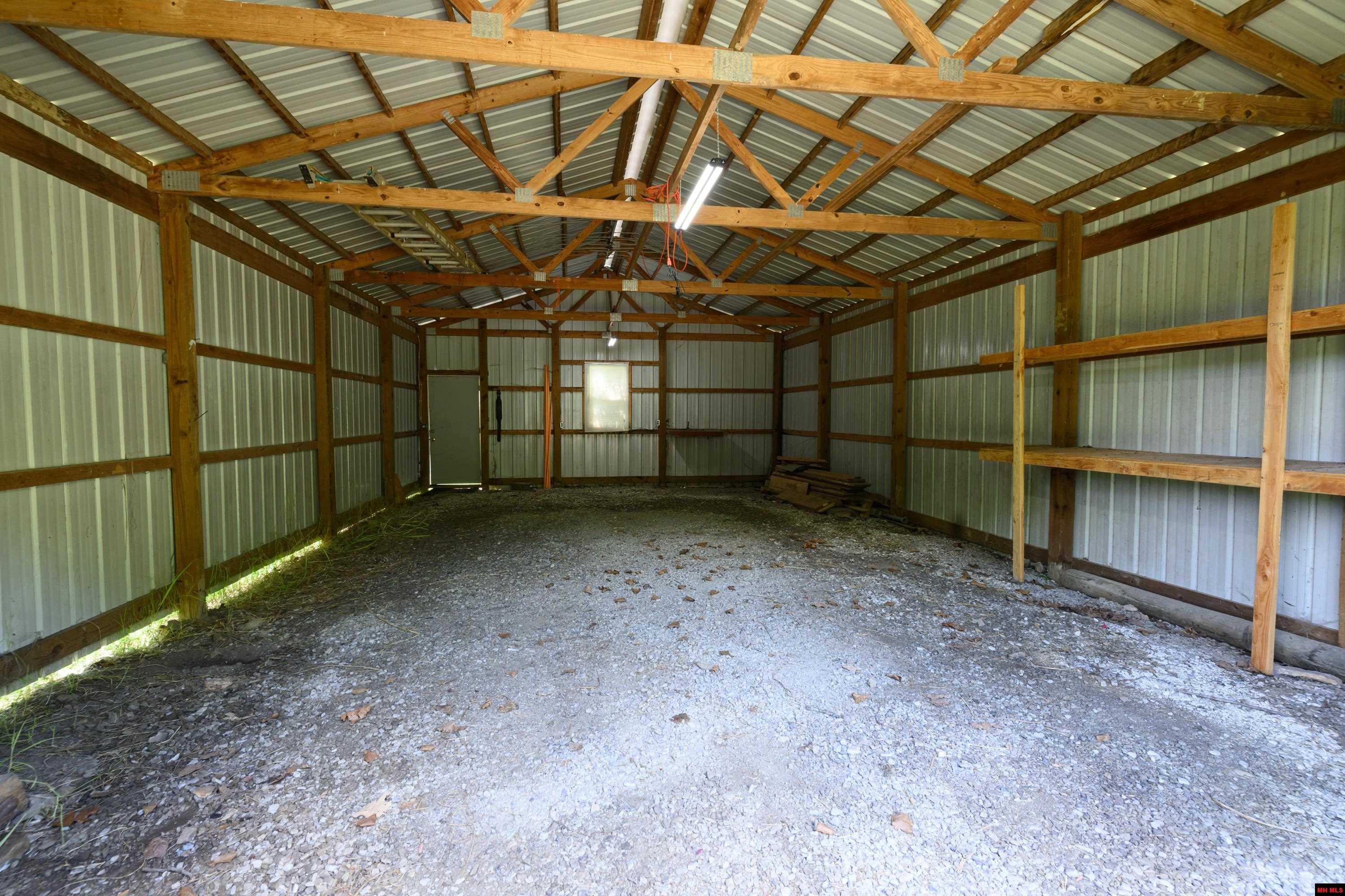 5738 OAKLAND ROAD Oakland, AR