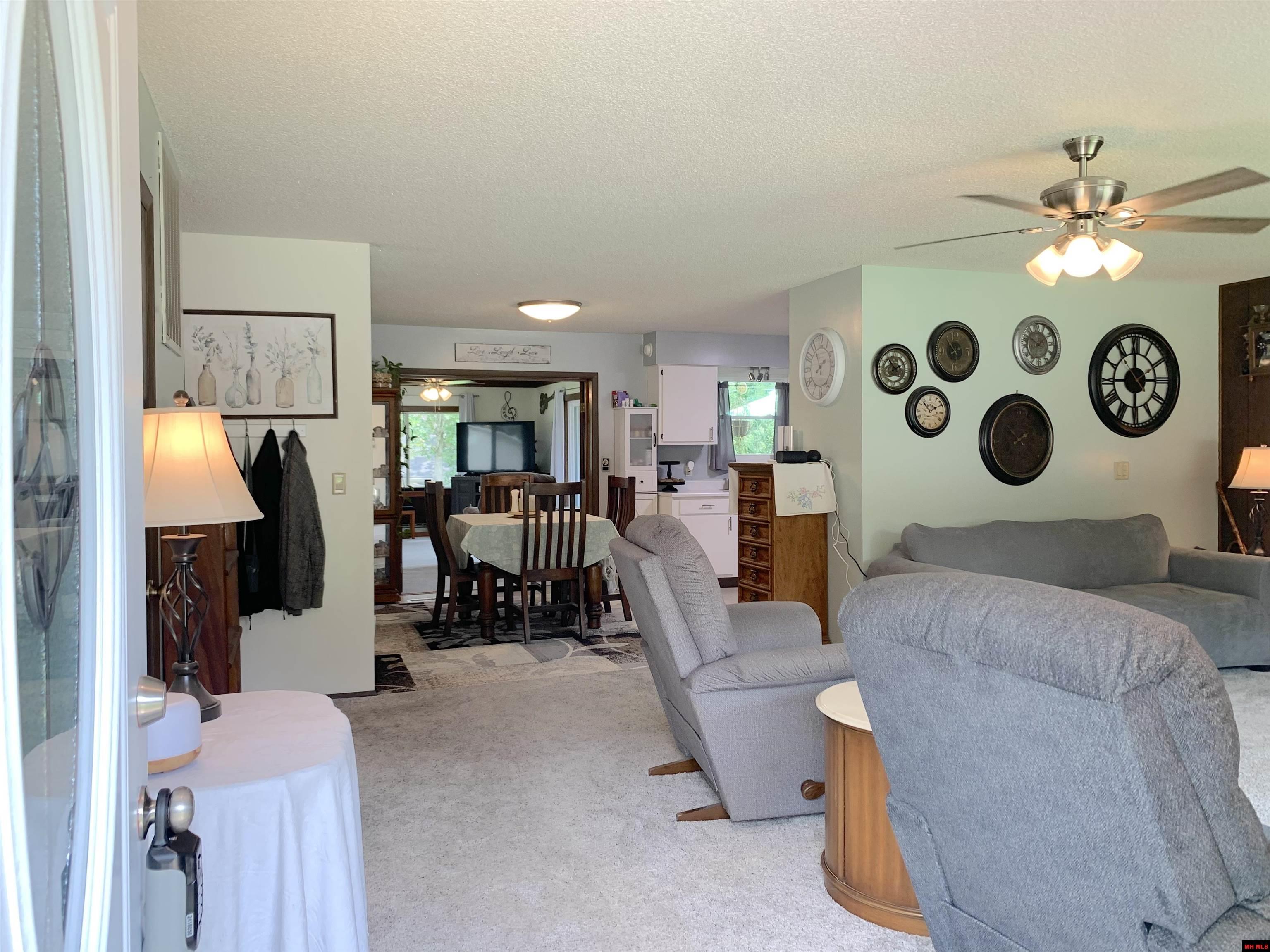 1809 JOHNS DRIVE Mountain Home, AR 72653