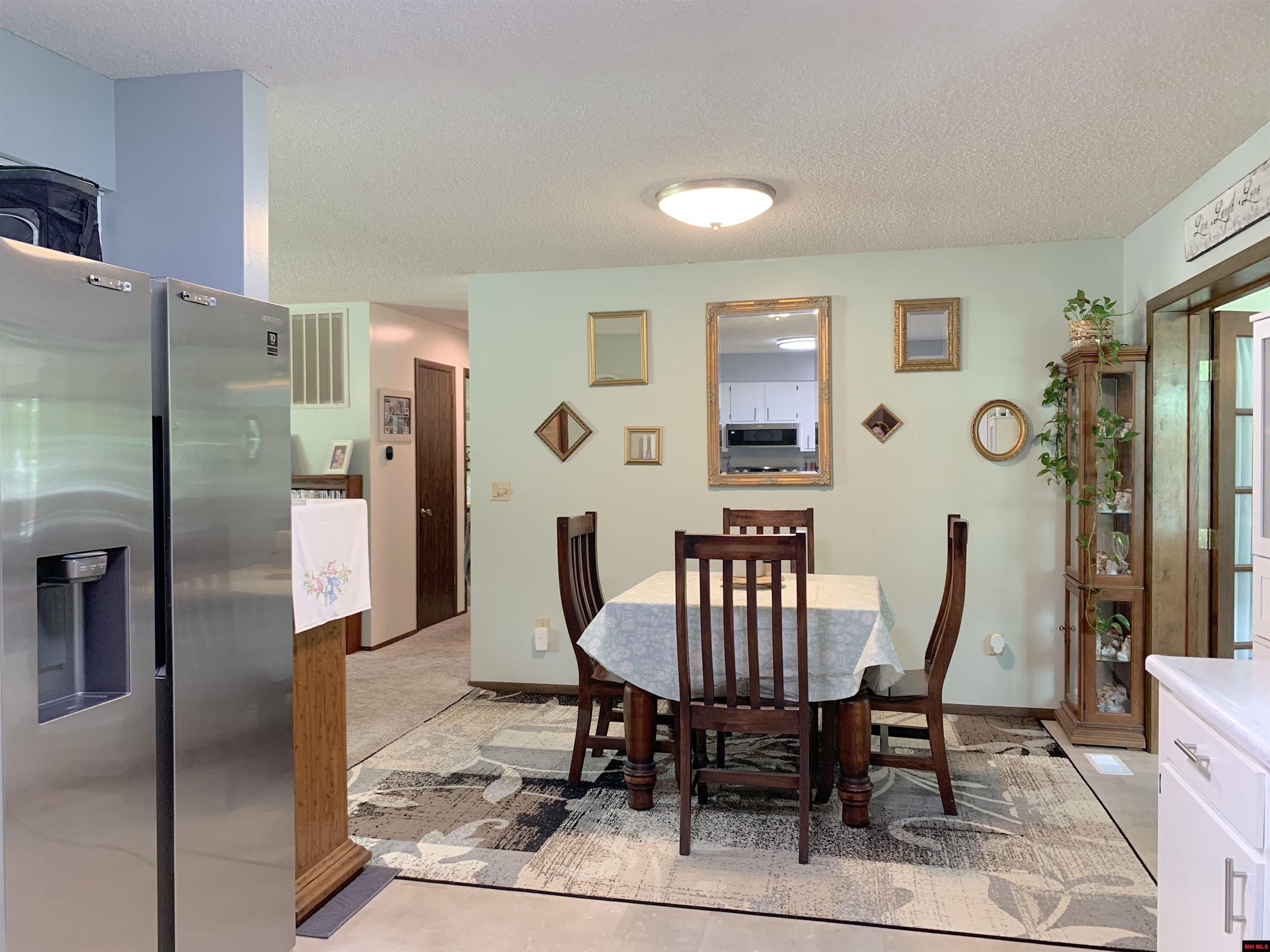 1809 JOHNS DRIVE Mountain Home, AR 72653