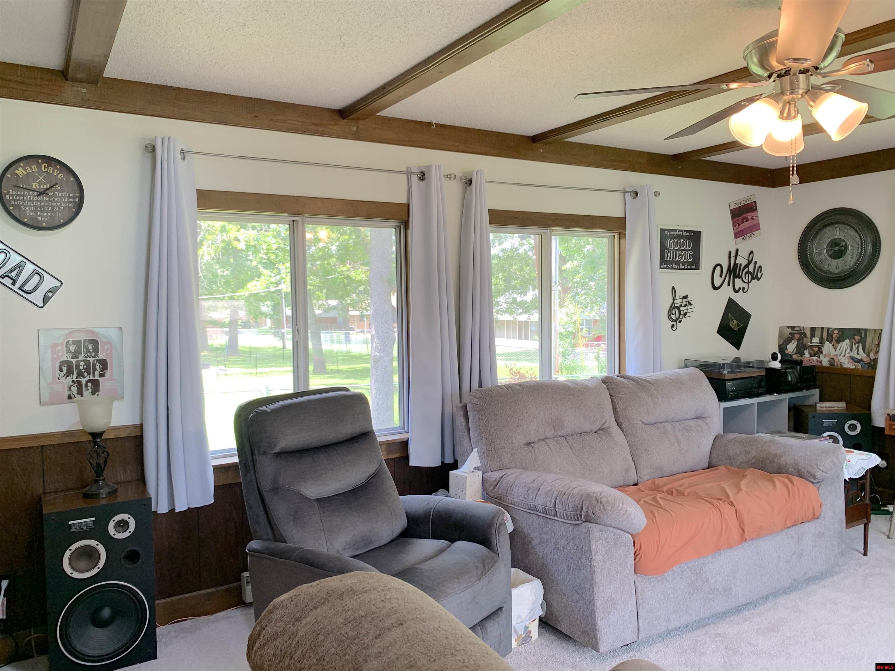 1809 JOHNS DRIVE Mountain Home, AR 72653