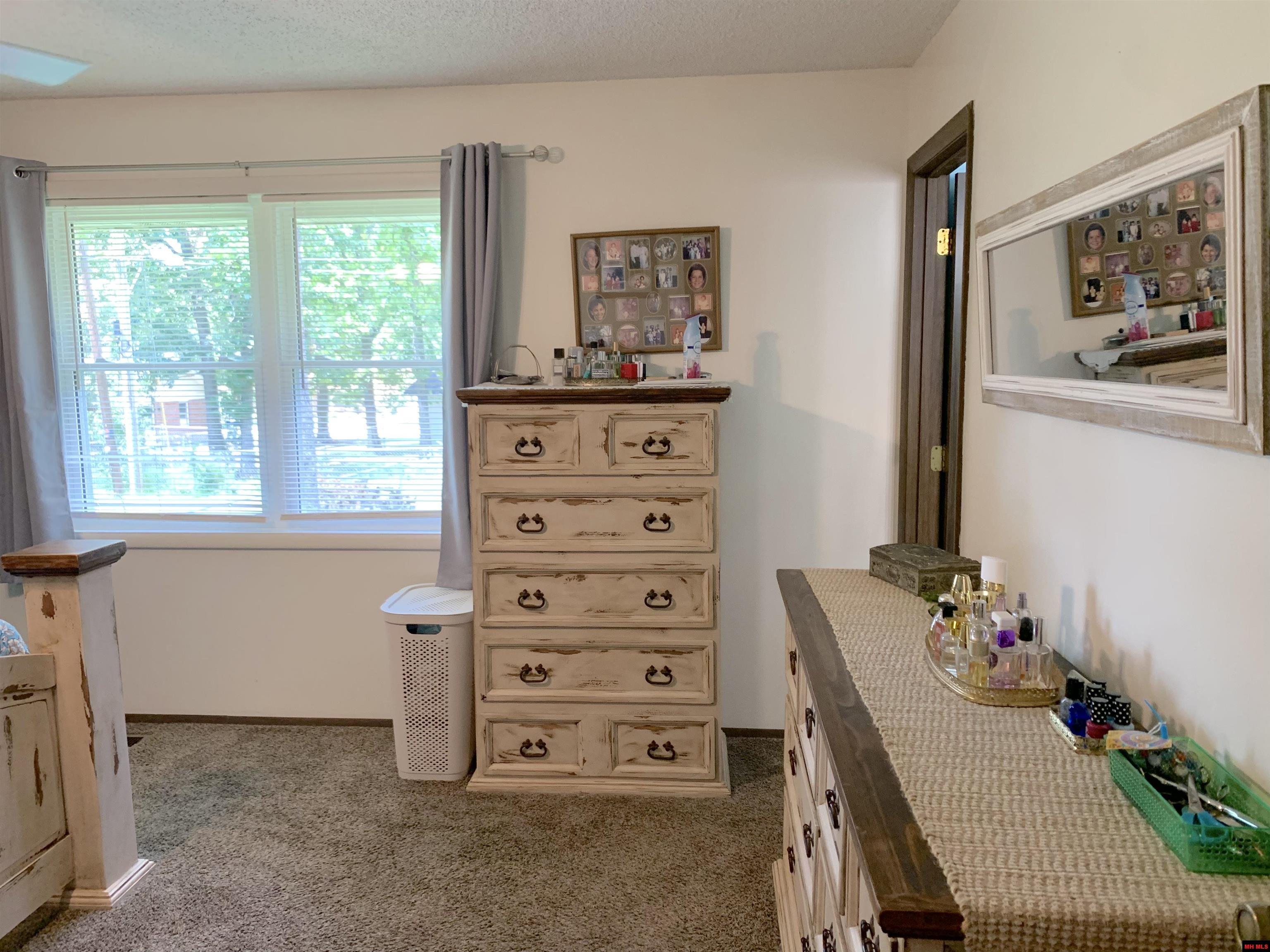 1809 JOHNS DRIVE Mountain Home, AR 72653