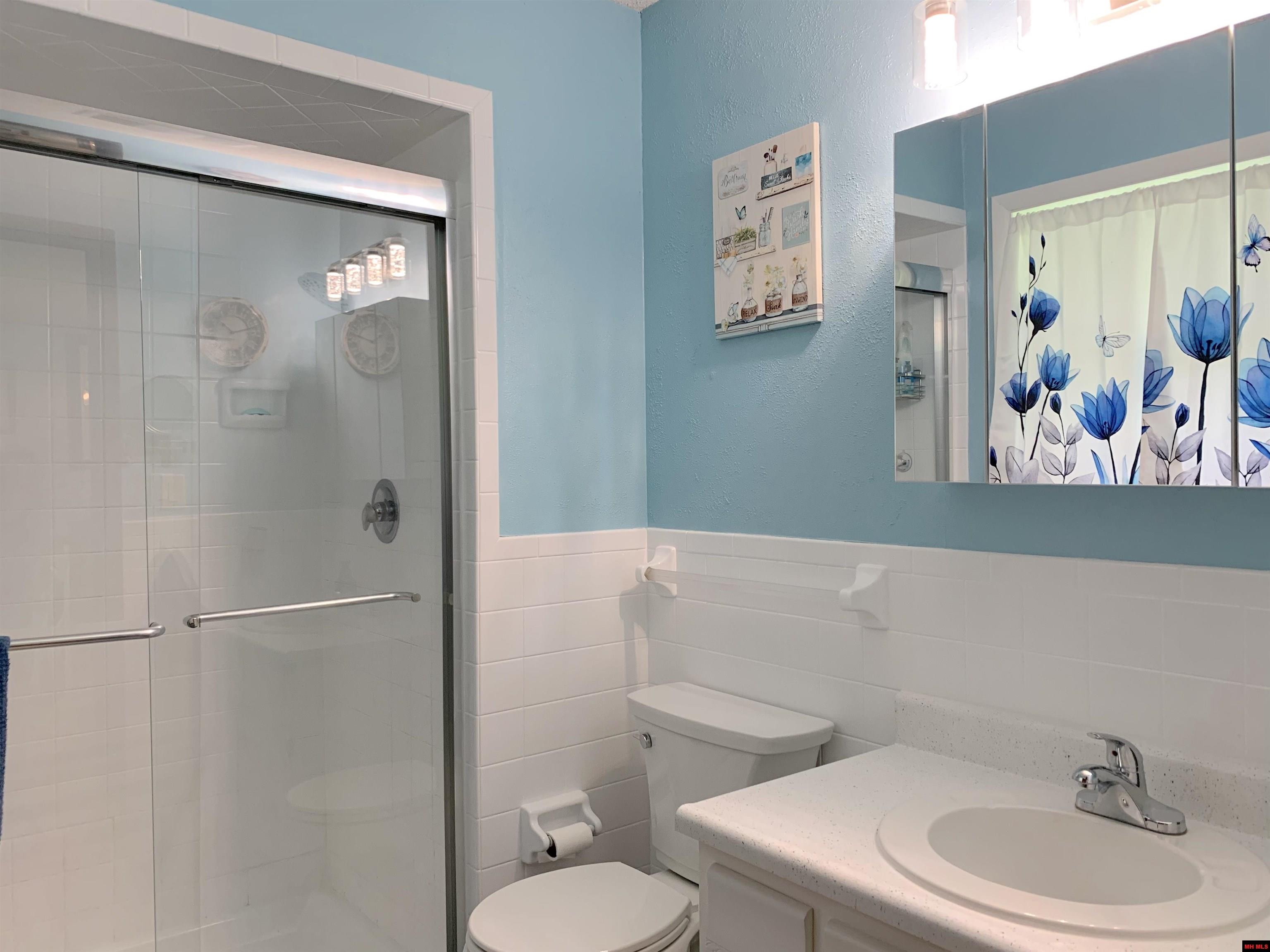 1809 JOHNS DRIVE Mountain Home, AR 72653