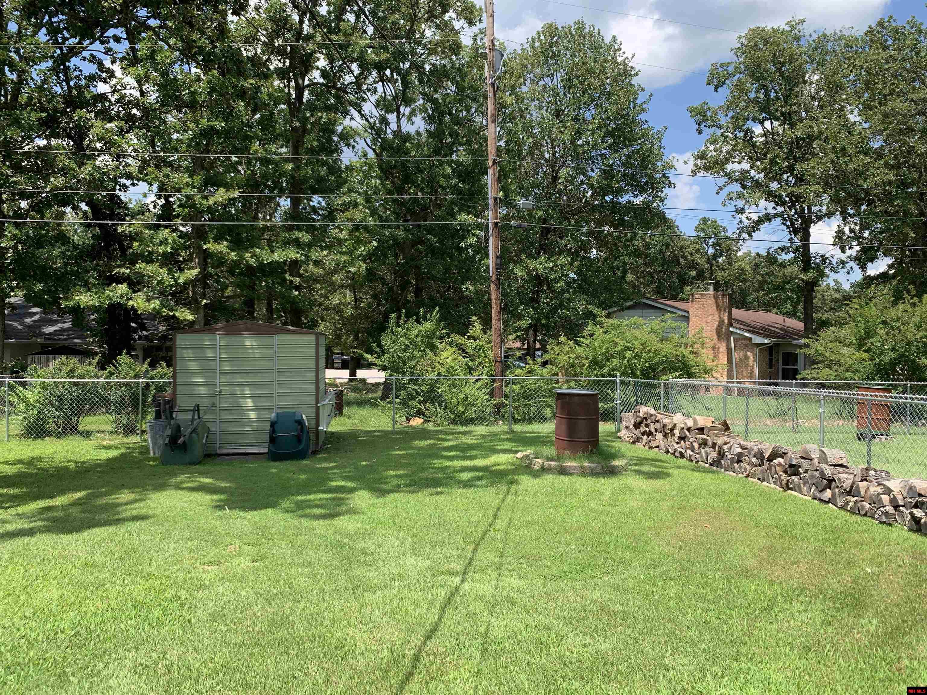 1809 JOHNS DRIVE Mountain Home, AR 72653