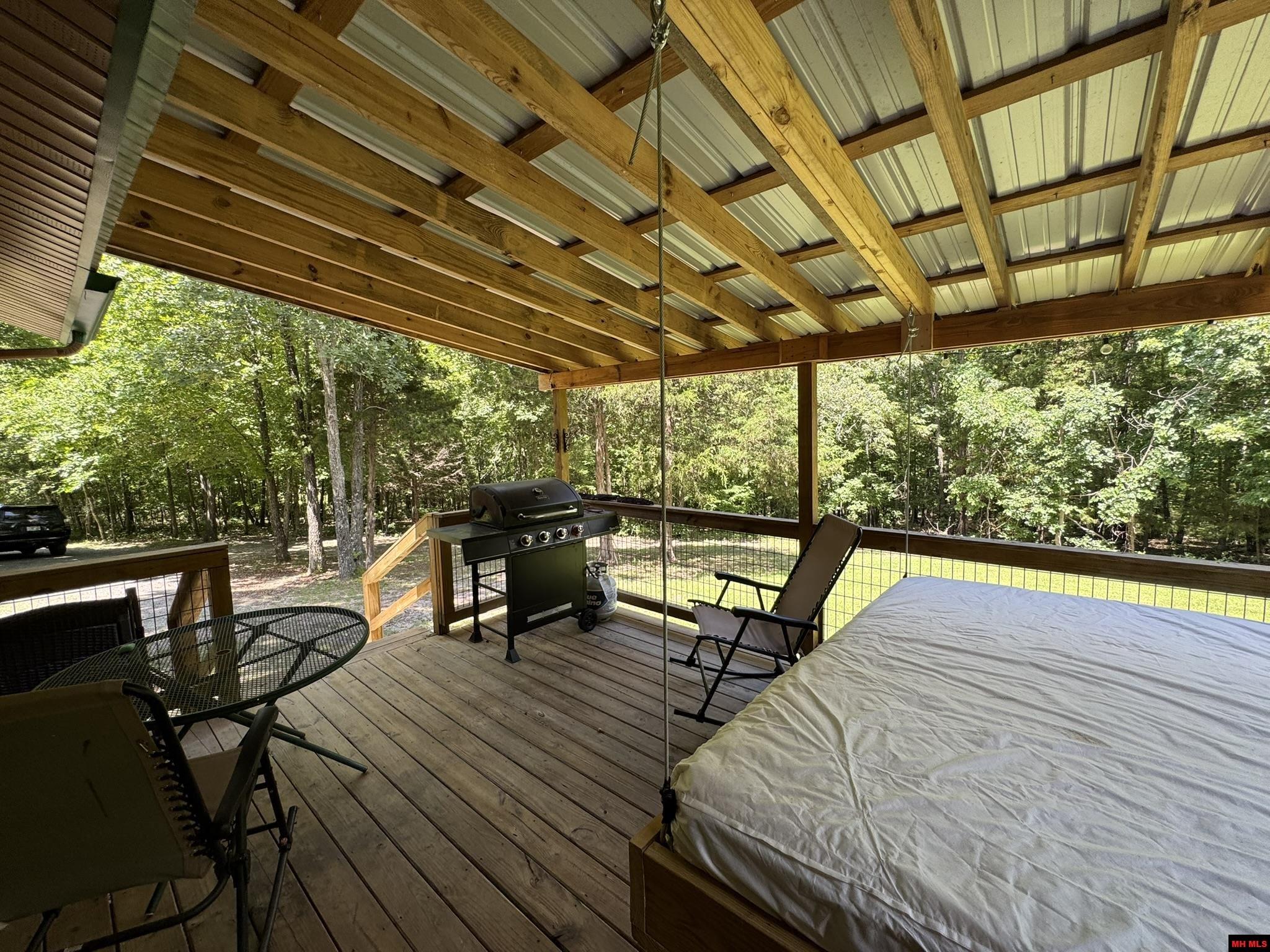 991 FRY ROAD Harriet, AR 72639