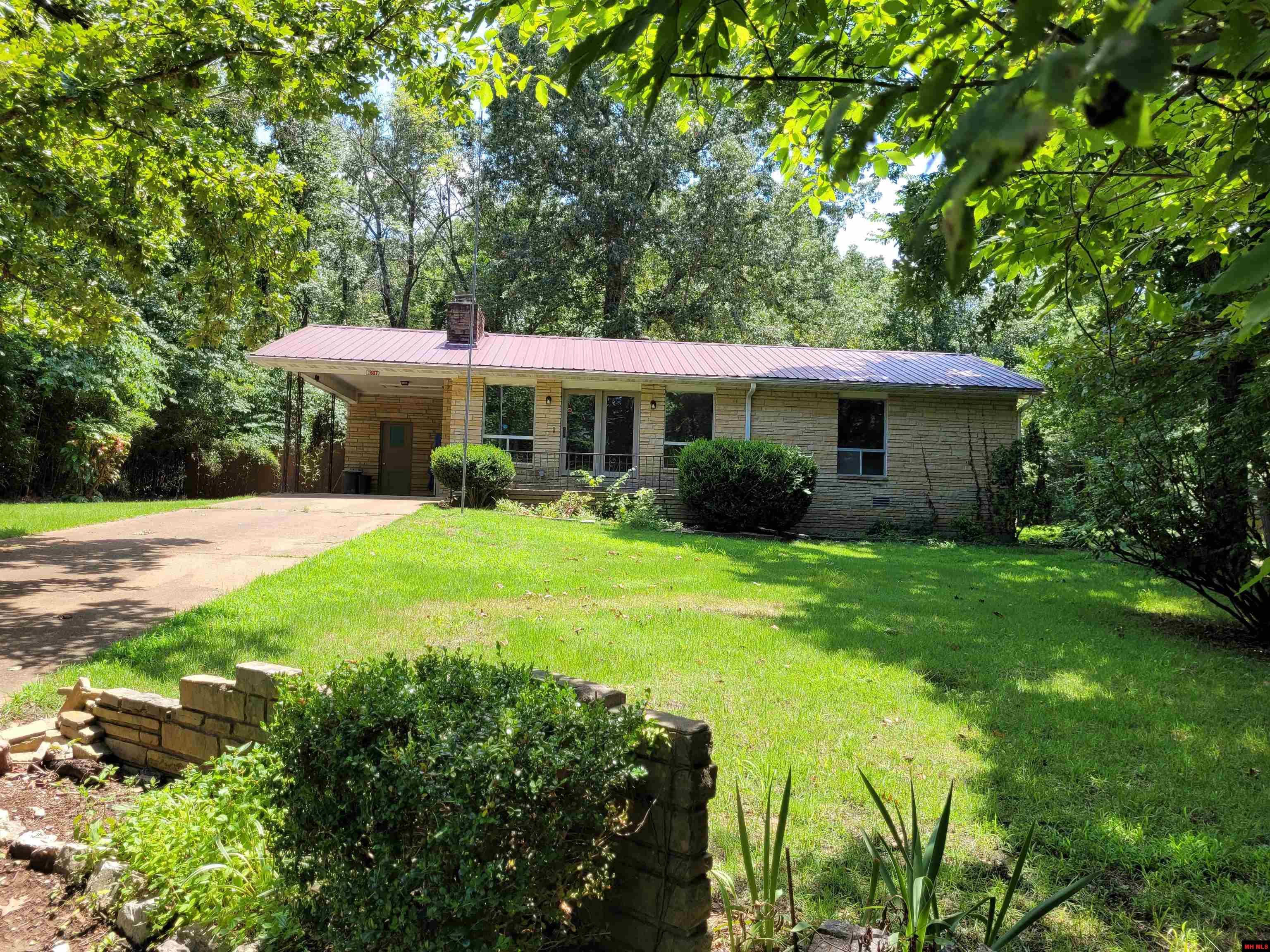 1607 RIVERVIEW CIRCLE Horseshoe Bend, AR 72512