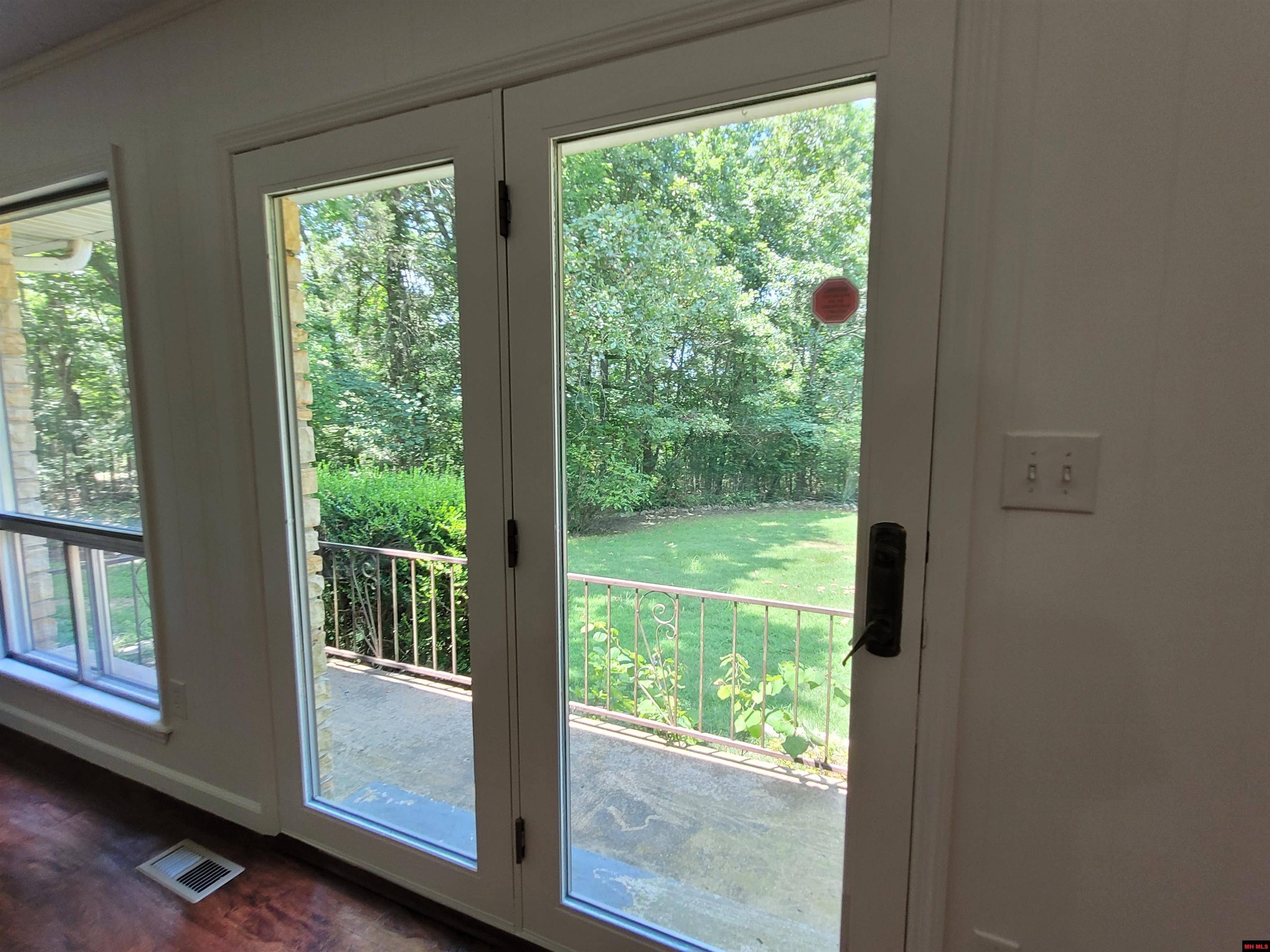 1607 RIVERVIEW CIRCLE Horseshoe Bend, AR 72512