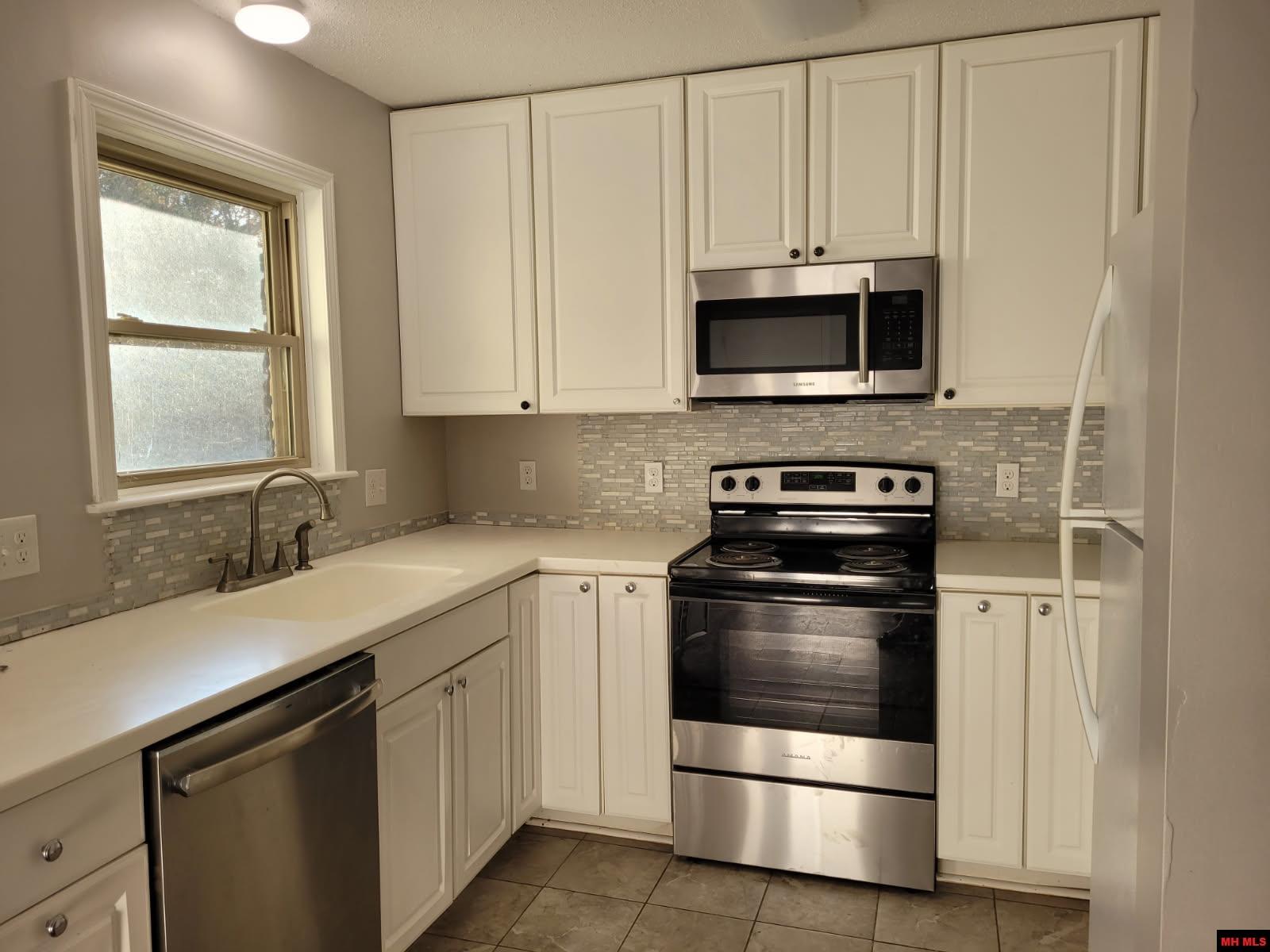 1607 RIVERVIEW CIRCLE Horseshoe Bend, AR