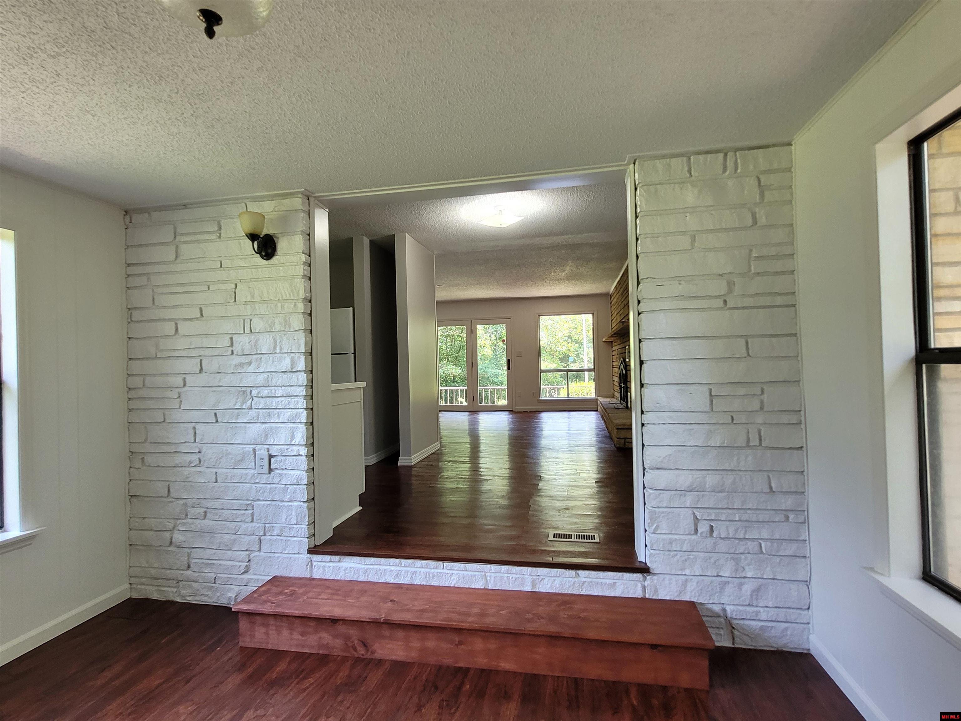 1607 RIVERVIEW CIRCLE Horseshoe Bend, AR 72512