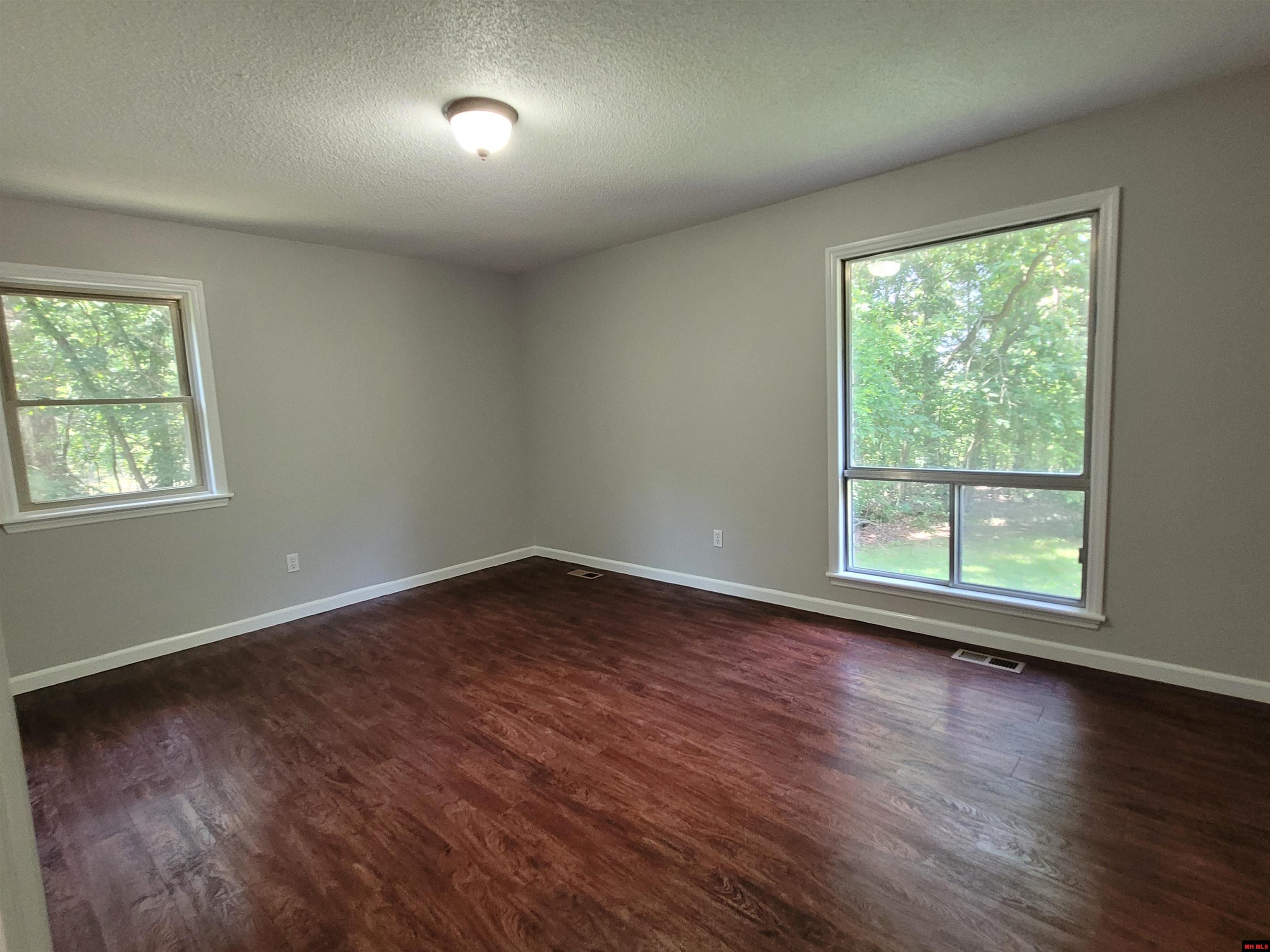 1607 RIVERVIEW CIRCLE Horseshoe Bend, AR