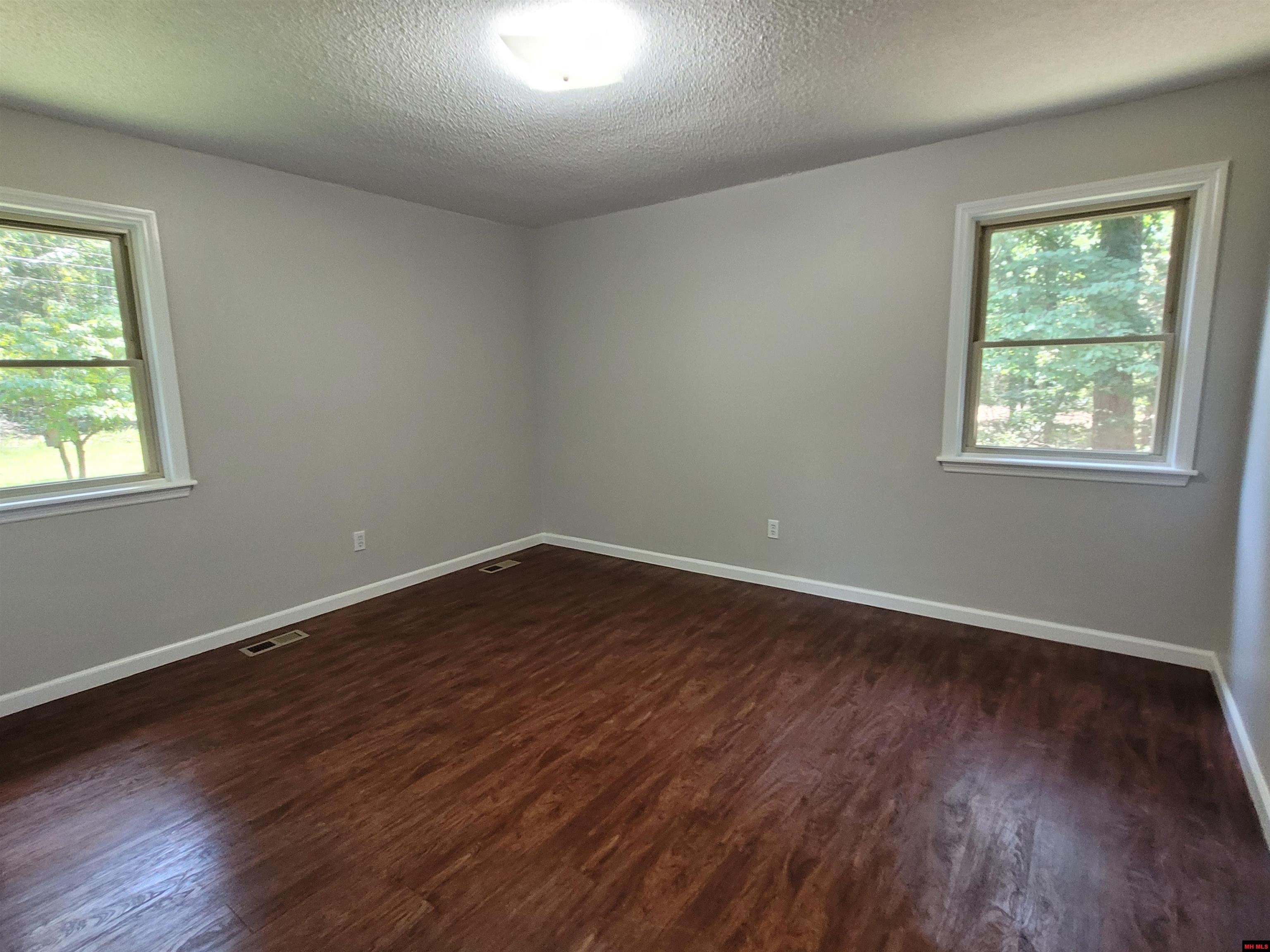 1607 RIVERVIEW CIRCLE Horseshoe Bend, AR 72512