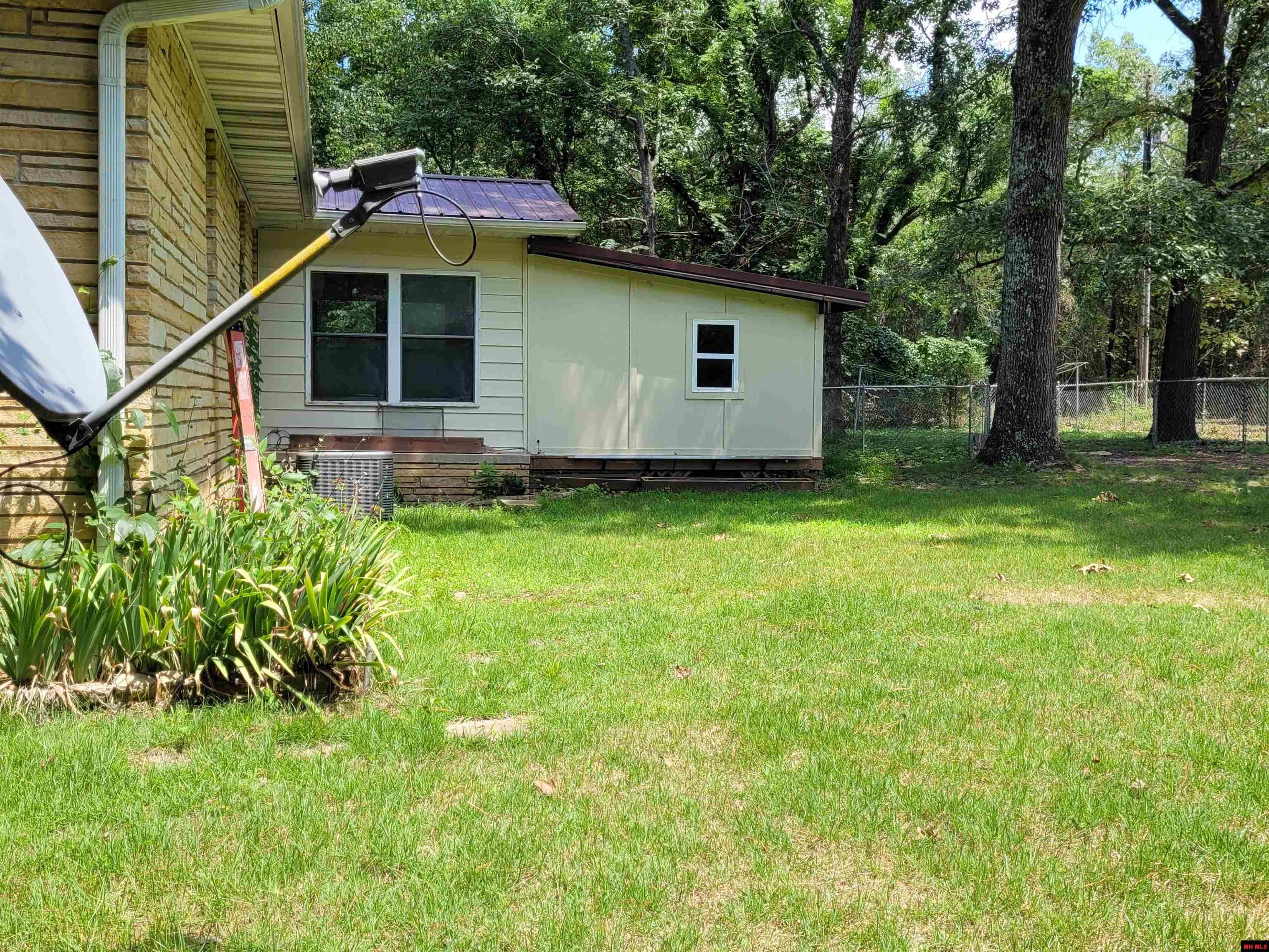 1607 RIVERVIEW CIRCLE Horseshoe Bend, AR 72512