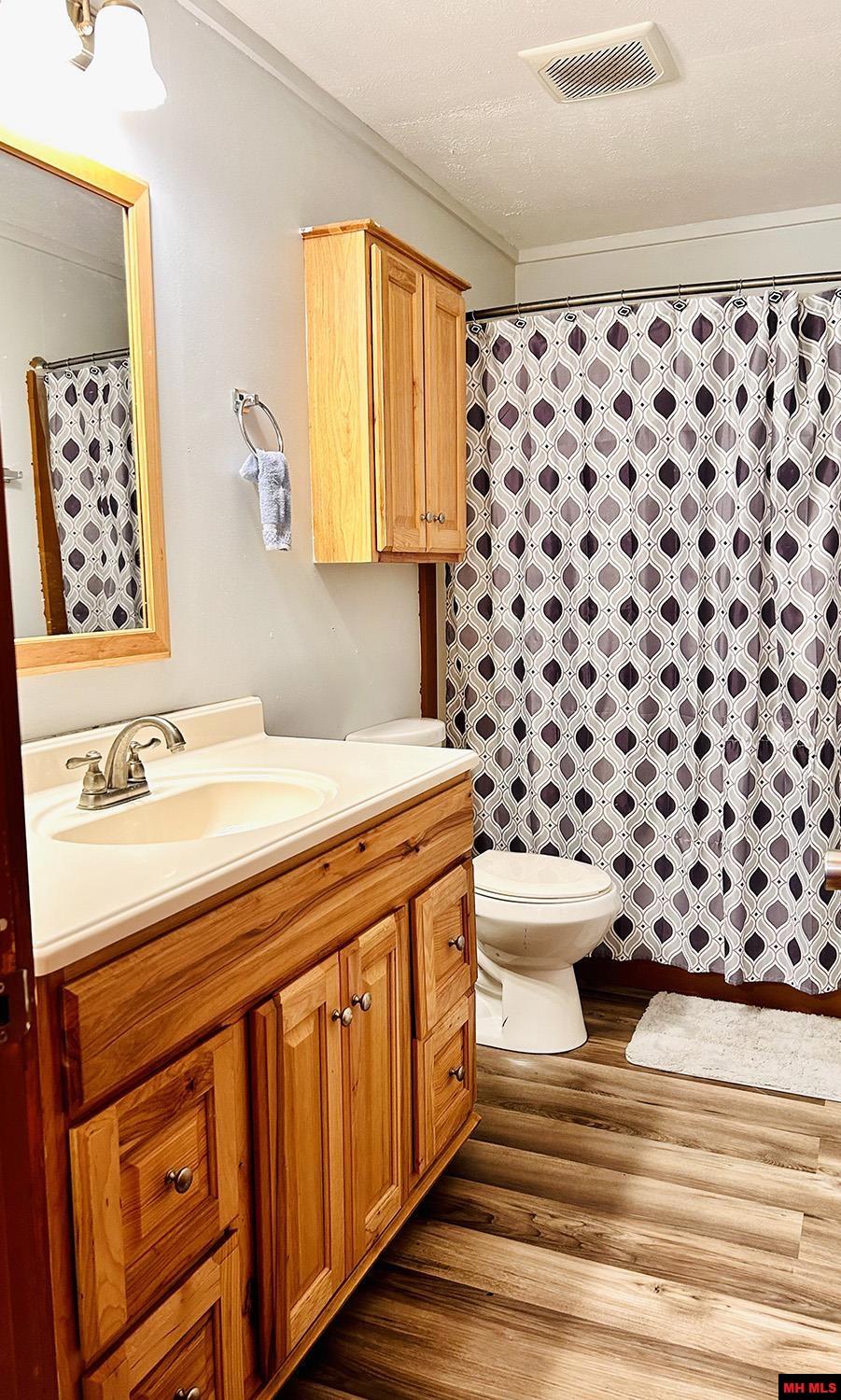 142 W FACTORY STREET Gassville, AR 72653