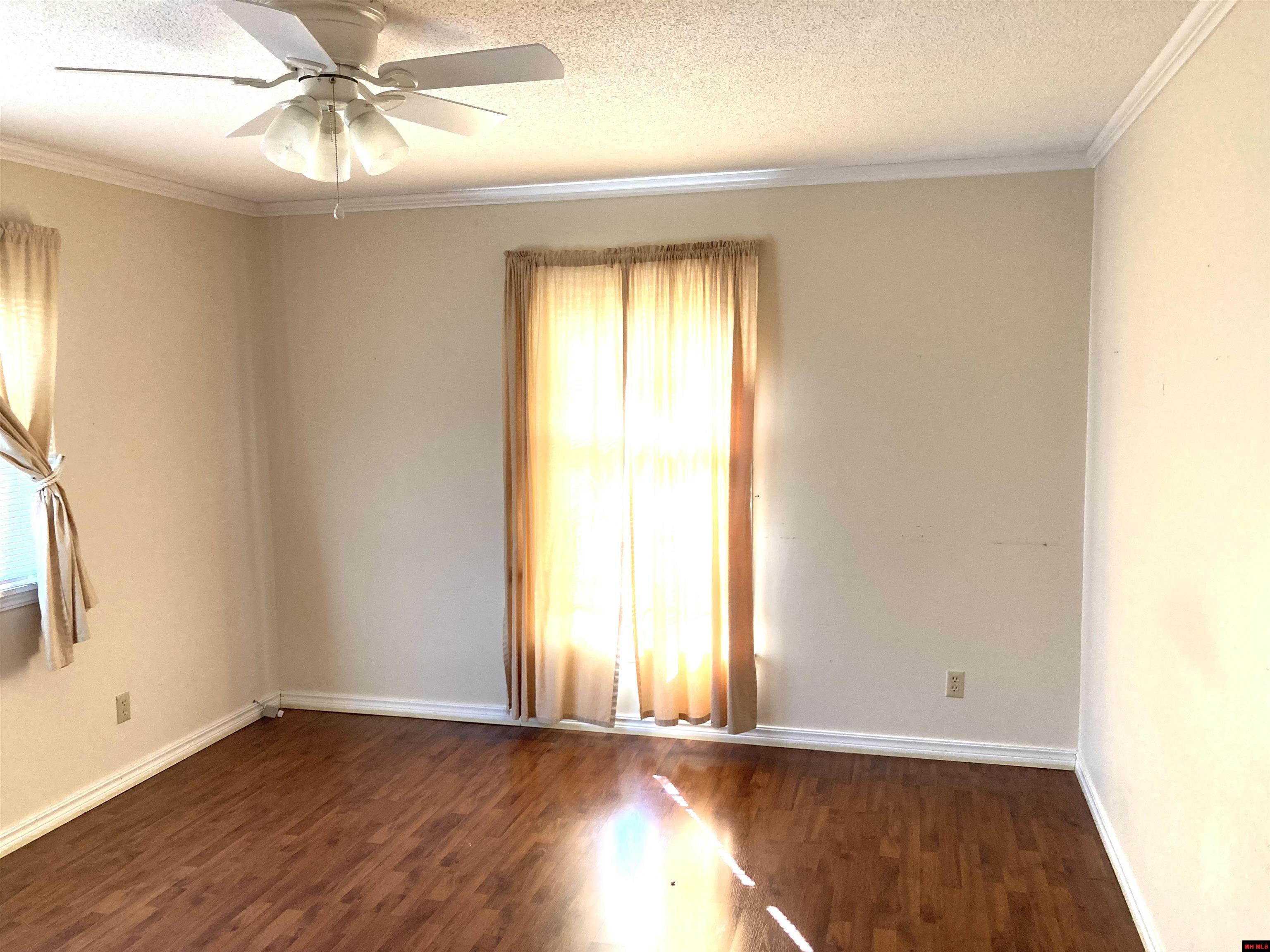 1512 MANOR Mountain Home, AR